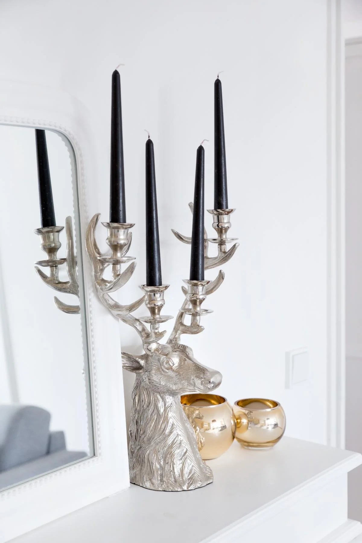 
Premium Candlestick "Richard the Stag" for four taper candles - Silver