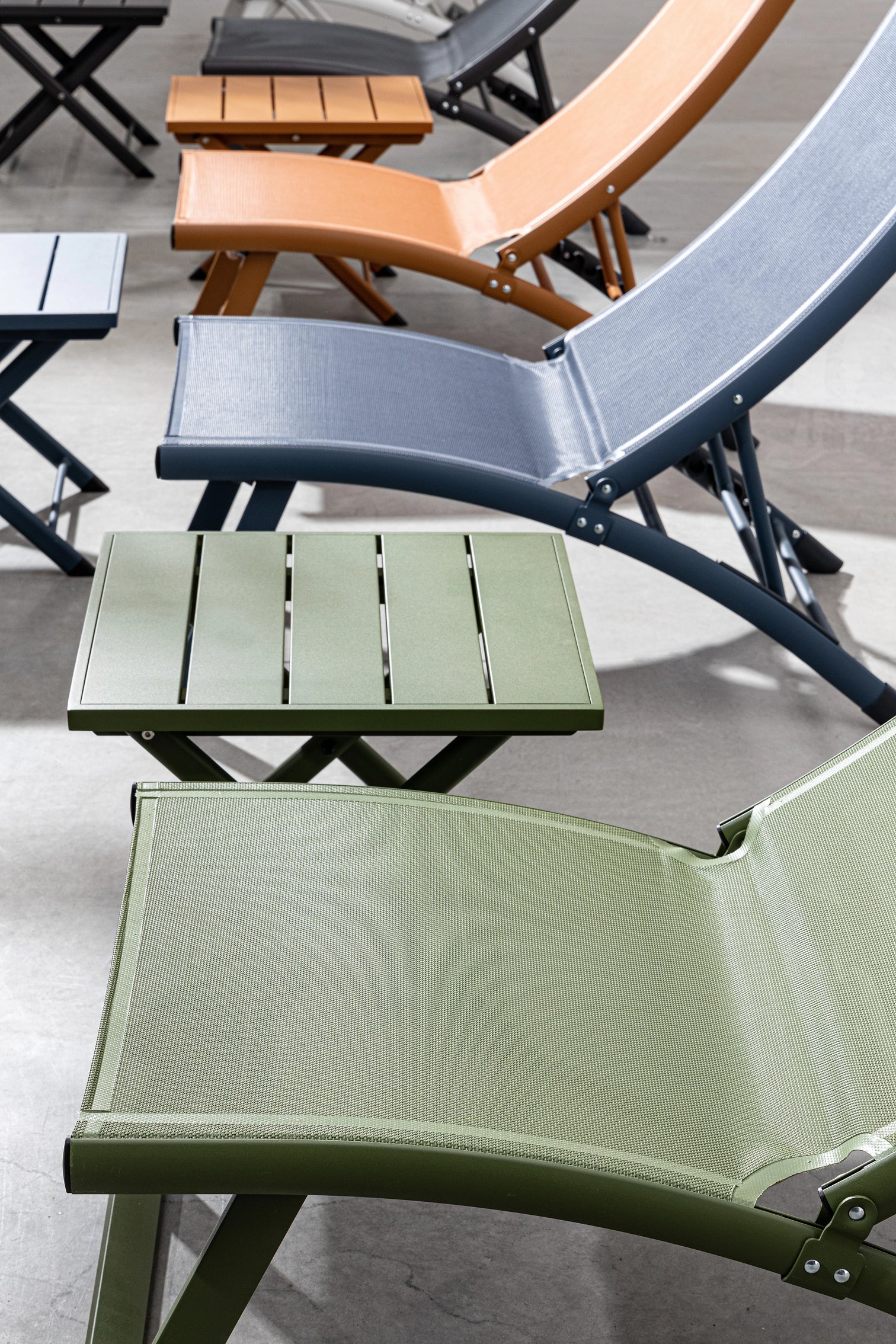 
Lot de 2 chaises longues de relaxation d'extérieur "Taylor" de haute qualité - Marine