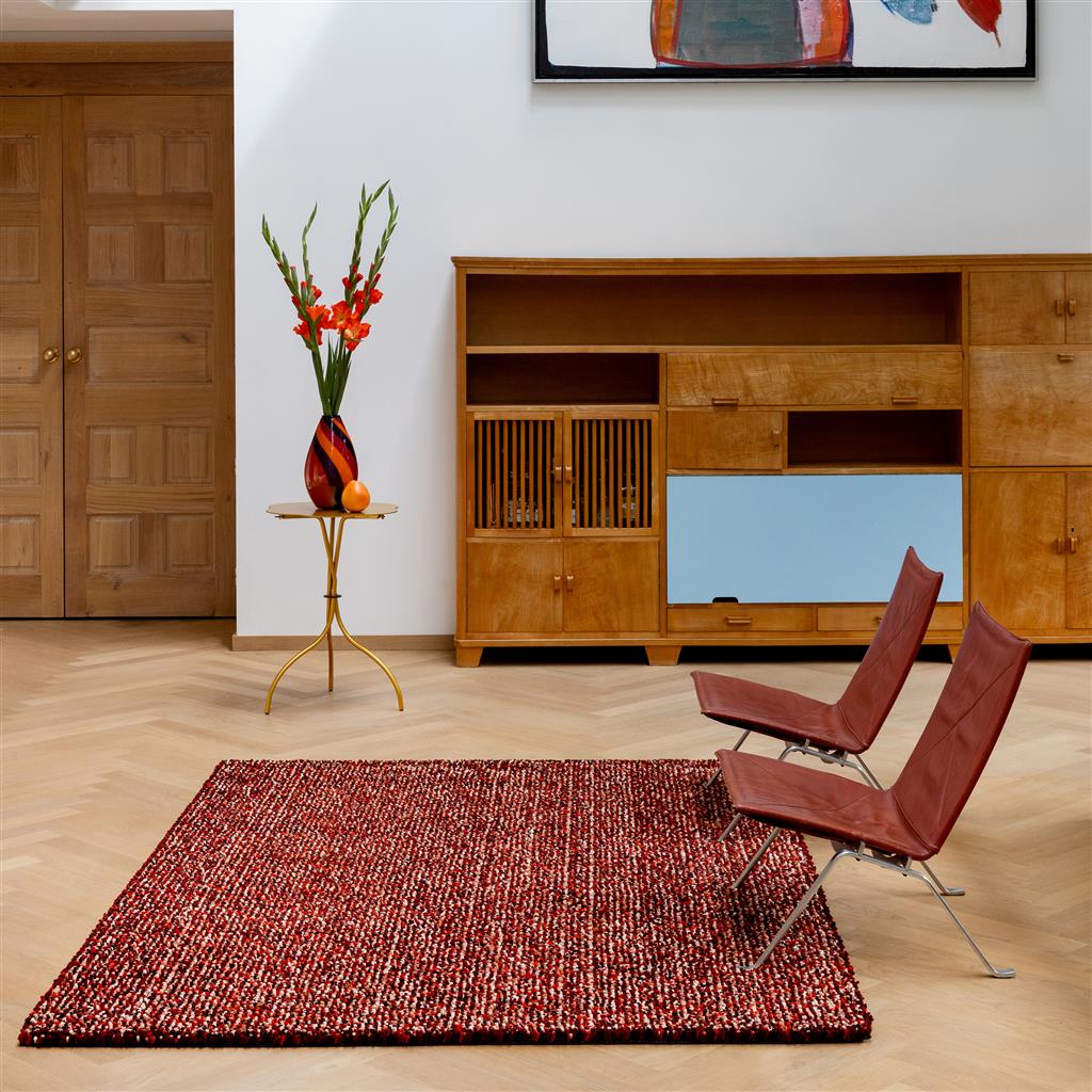 
High-pile Designer Rug "Pop-Art" - made from 100% pure new wool - 140 x 200 cm / Red