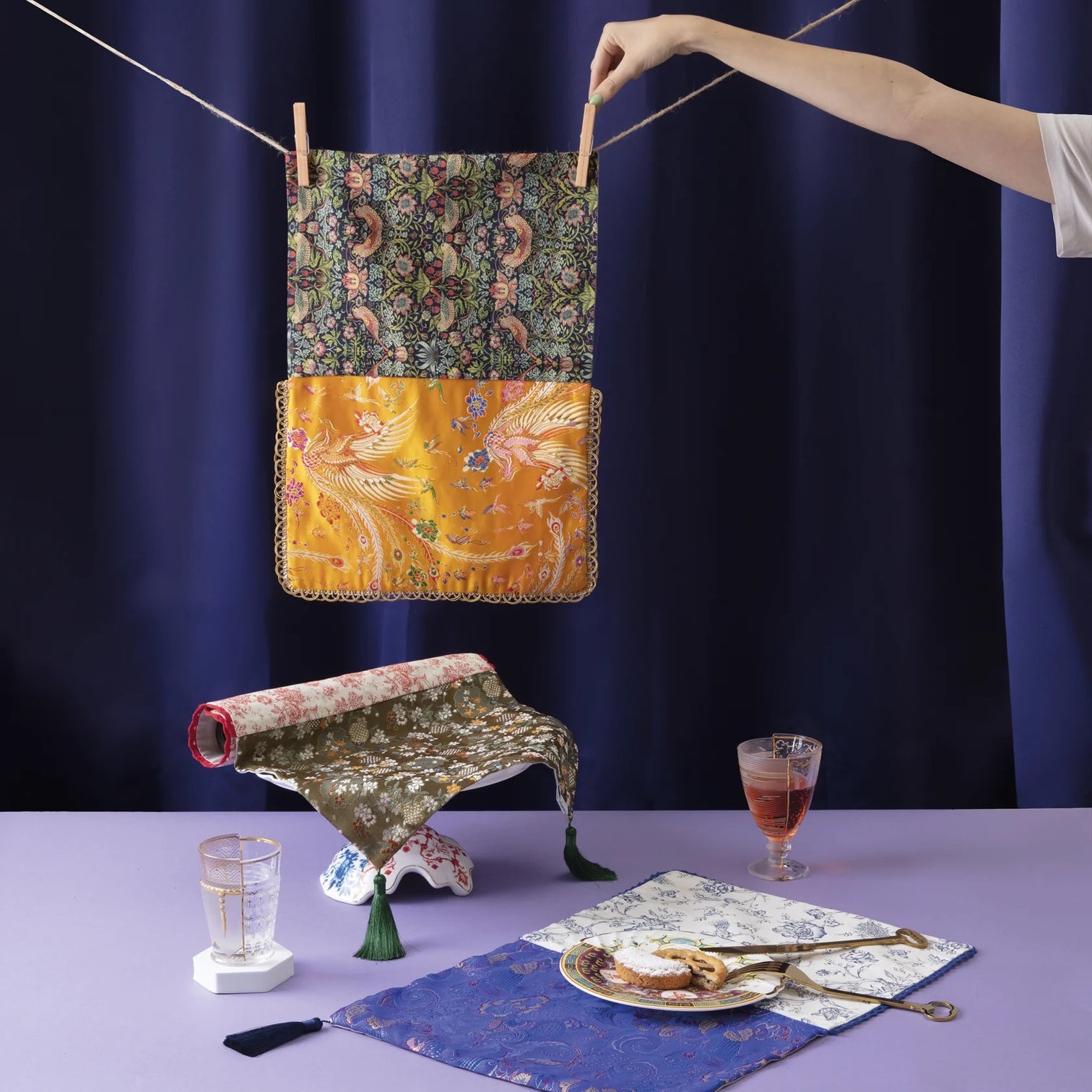 
Set de table design « Hybrid Pentesilea »