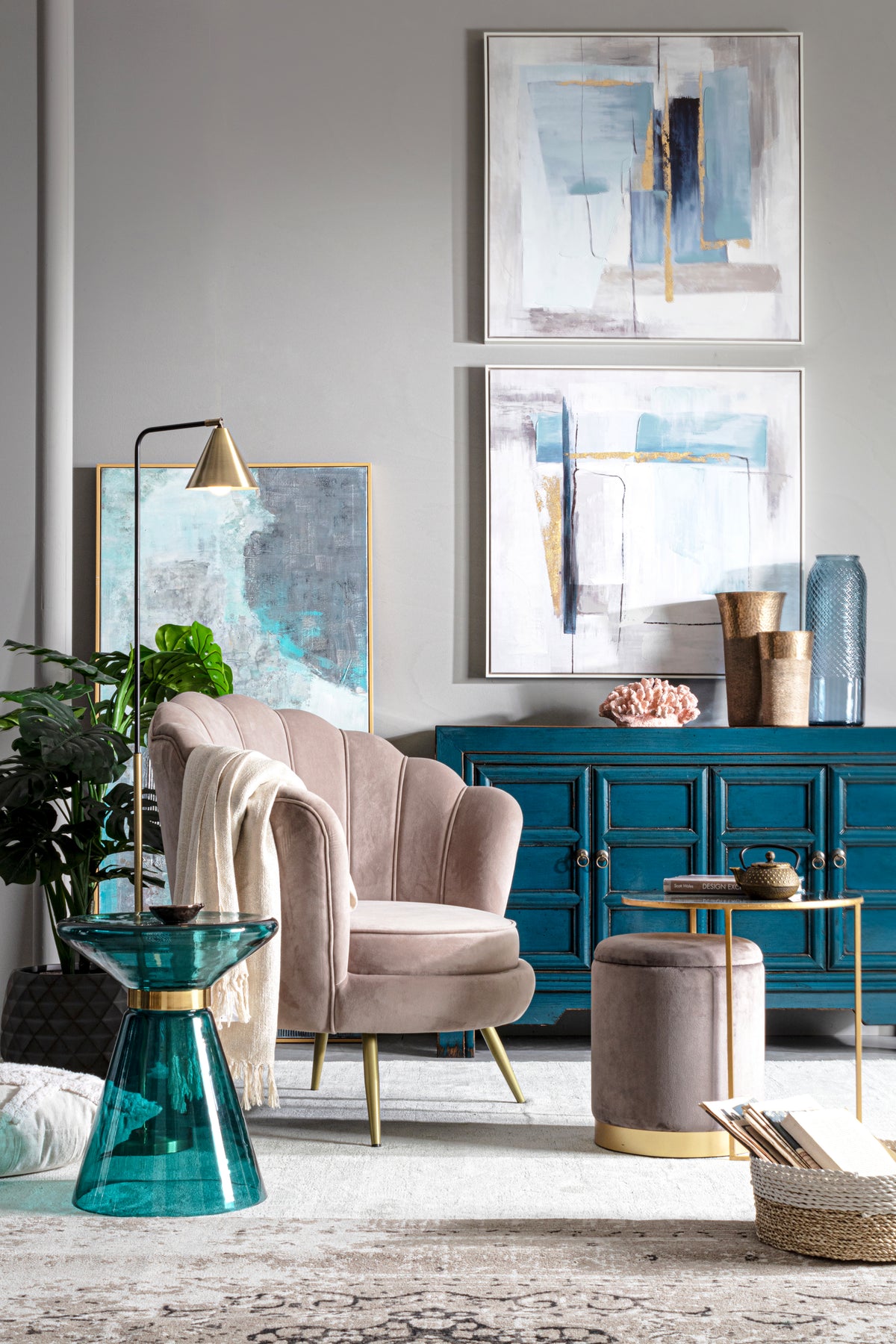 
Poltrona lounge di design «Giliola» - Piedini: Oro, Rivestimento: Grigio chiaro