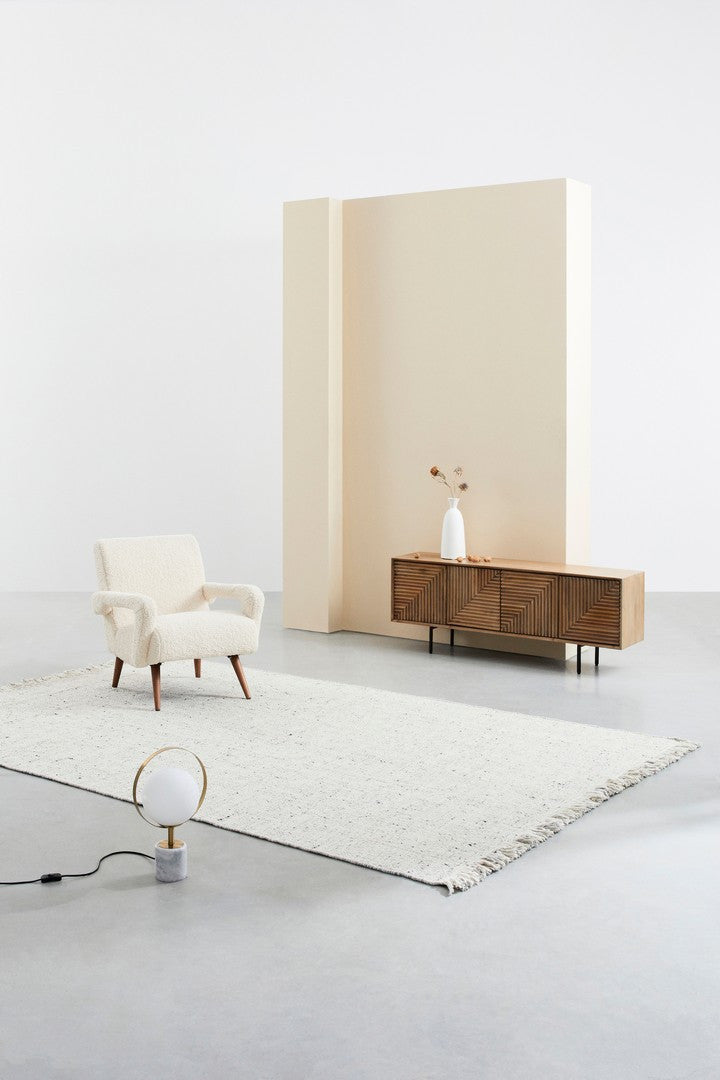 
Mobile basso massiccio di design «Darsey», a 4 ante