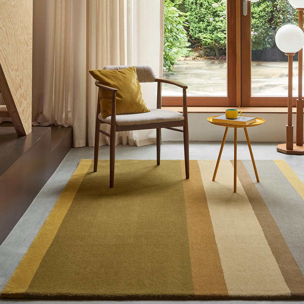 
Handgetufteter Designer Wollteppich „Linear Earth“, verschiedene Grössen - 140 x 200 cm