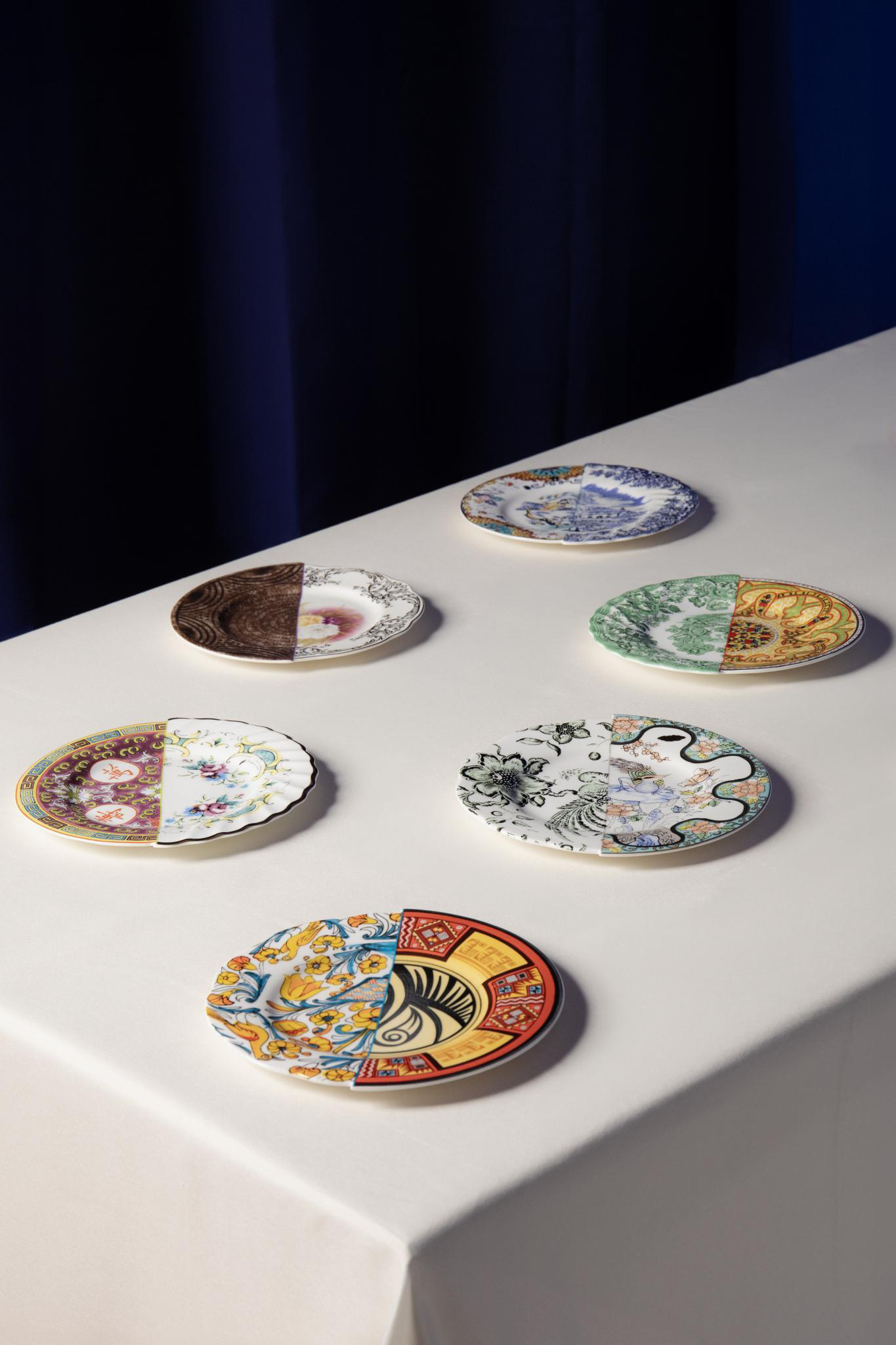 
Assiette design salade et dessert « Hybrid Huricanga » en porcelaine