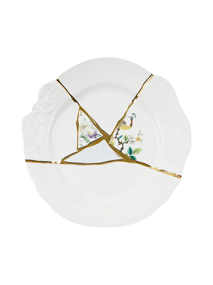 
Assiette design « Kintsugi 02 » en porcelaine décorée à l'or fin