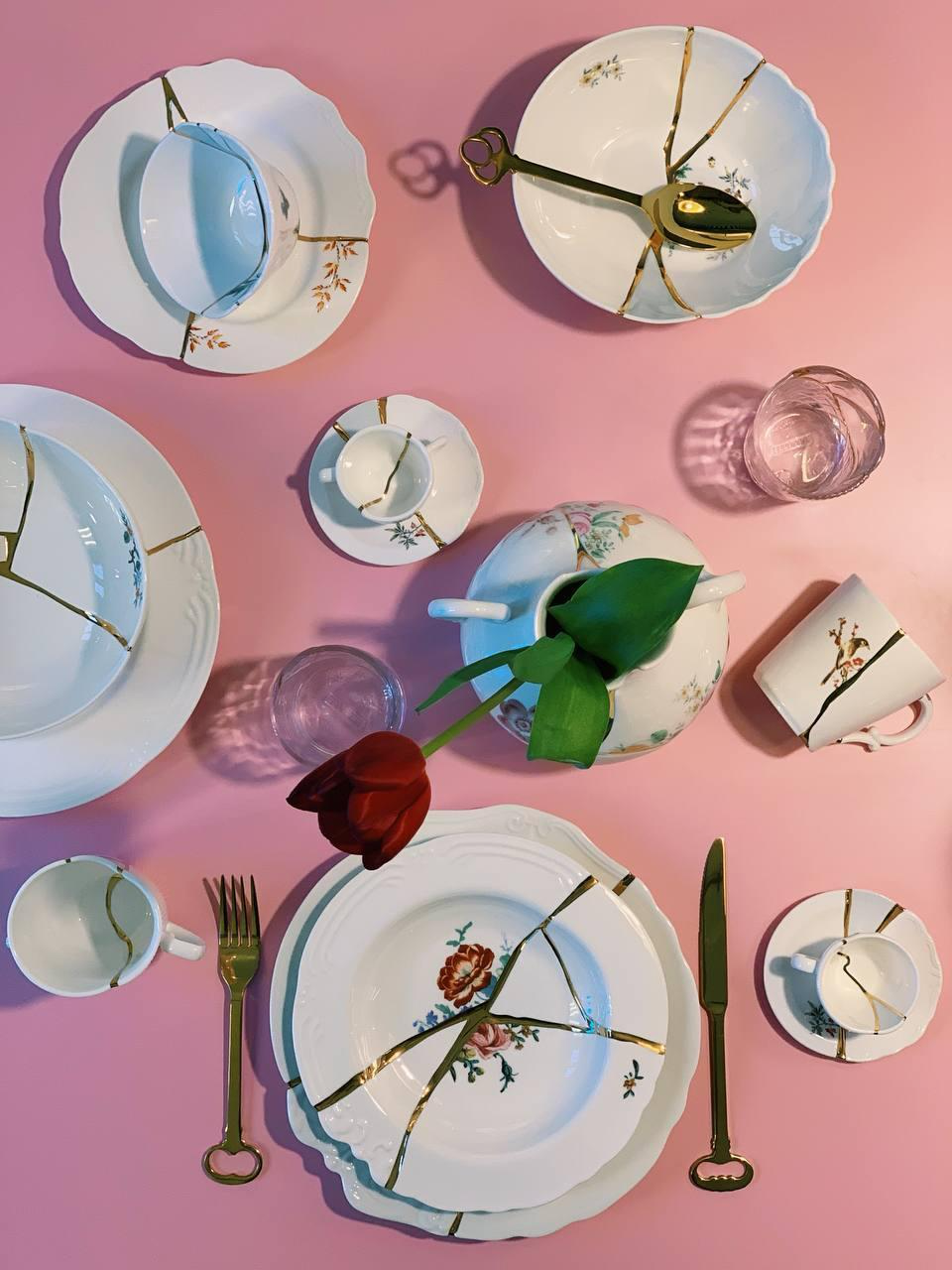 
Assiette à soupe et à pâtes "Kintsugi 02" en porcelaine décorée à l'or fin