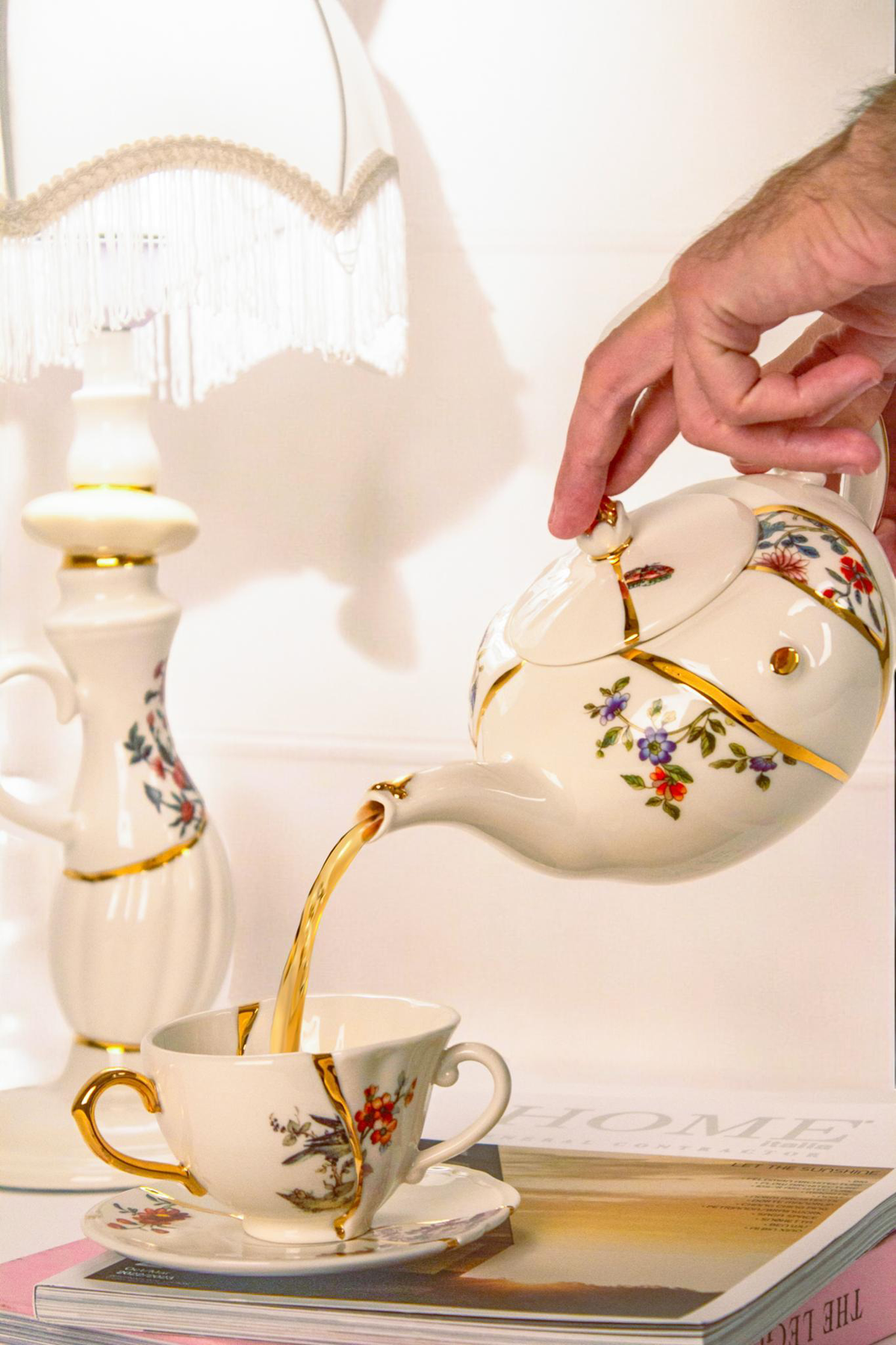 
Théière design « Kintsugi » en porcelaine décorée d'or fin