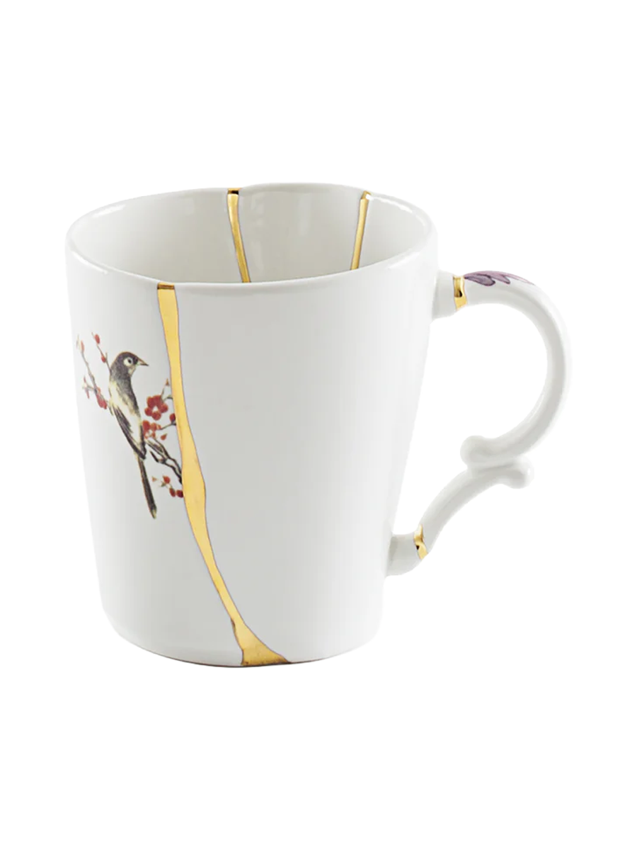 
Tasse design "Kintsugi 03" en porcelaine décorée d'or fin