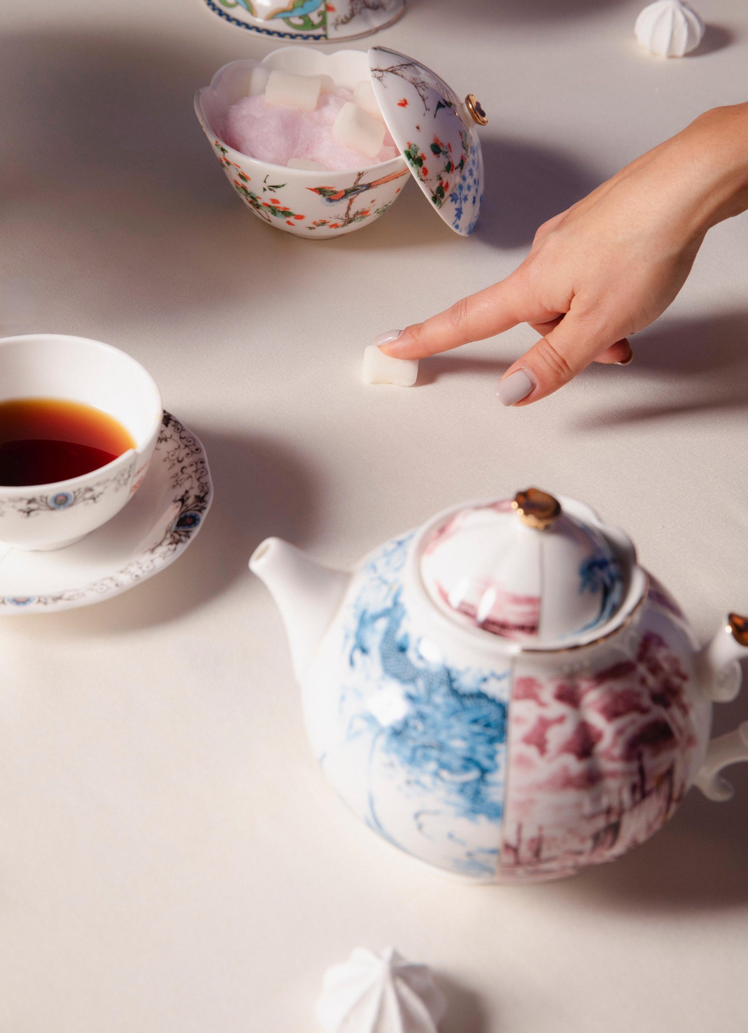 
Sucrier design « Hybrid Maurilia » en porcelaine
