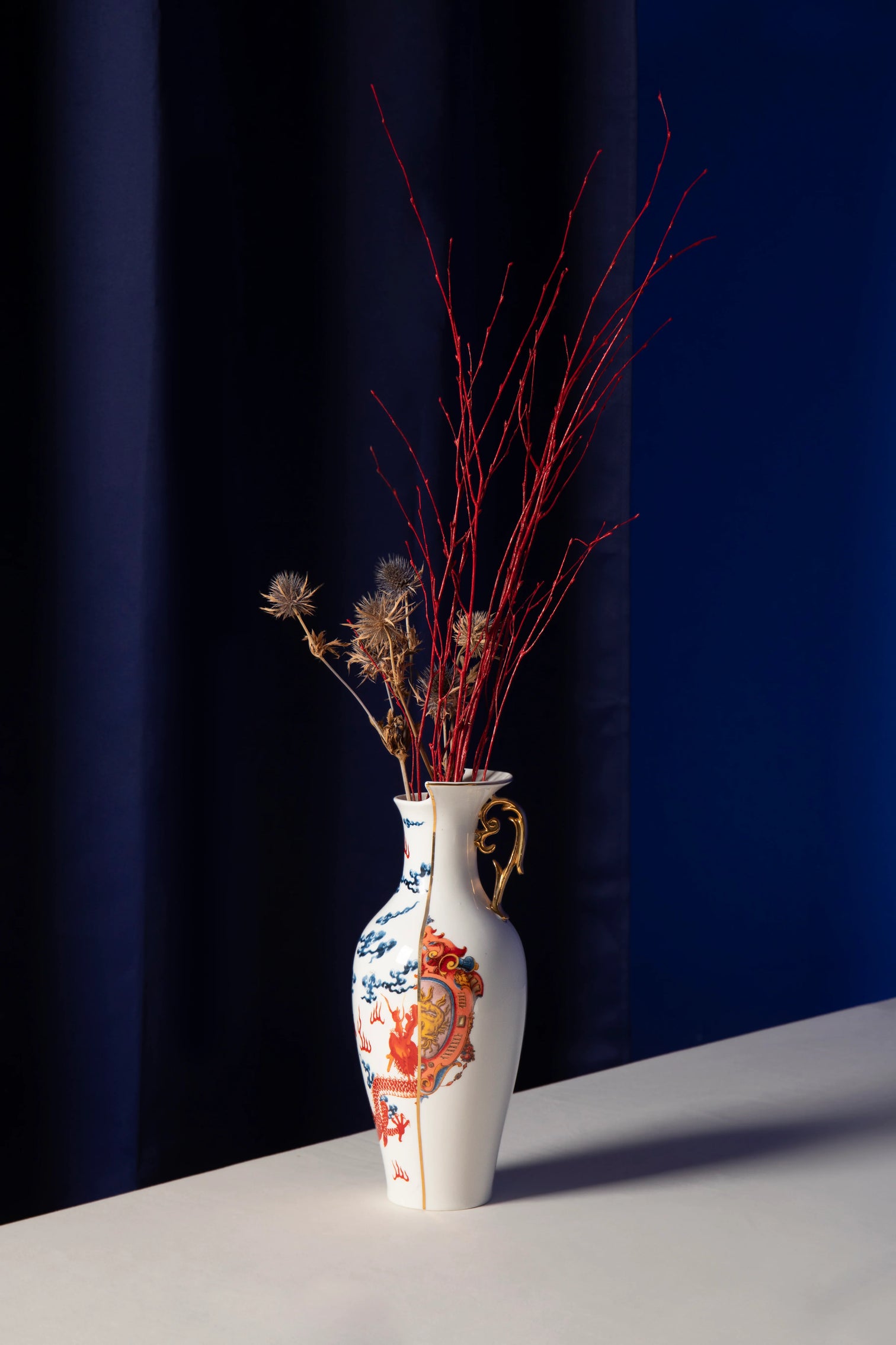 
Hand-painted designer vase "Hybrid Adelma" made of porcelain