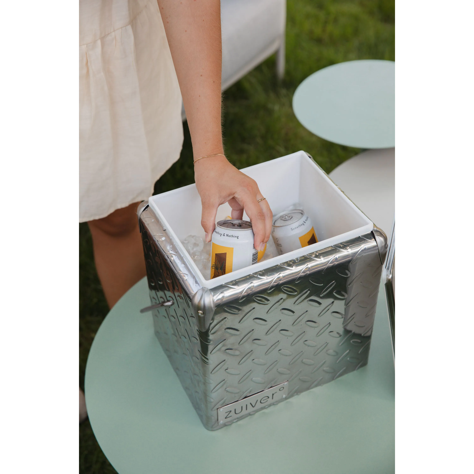 
"Heavy" Design Cooler