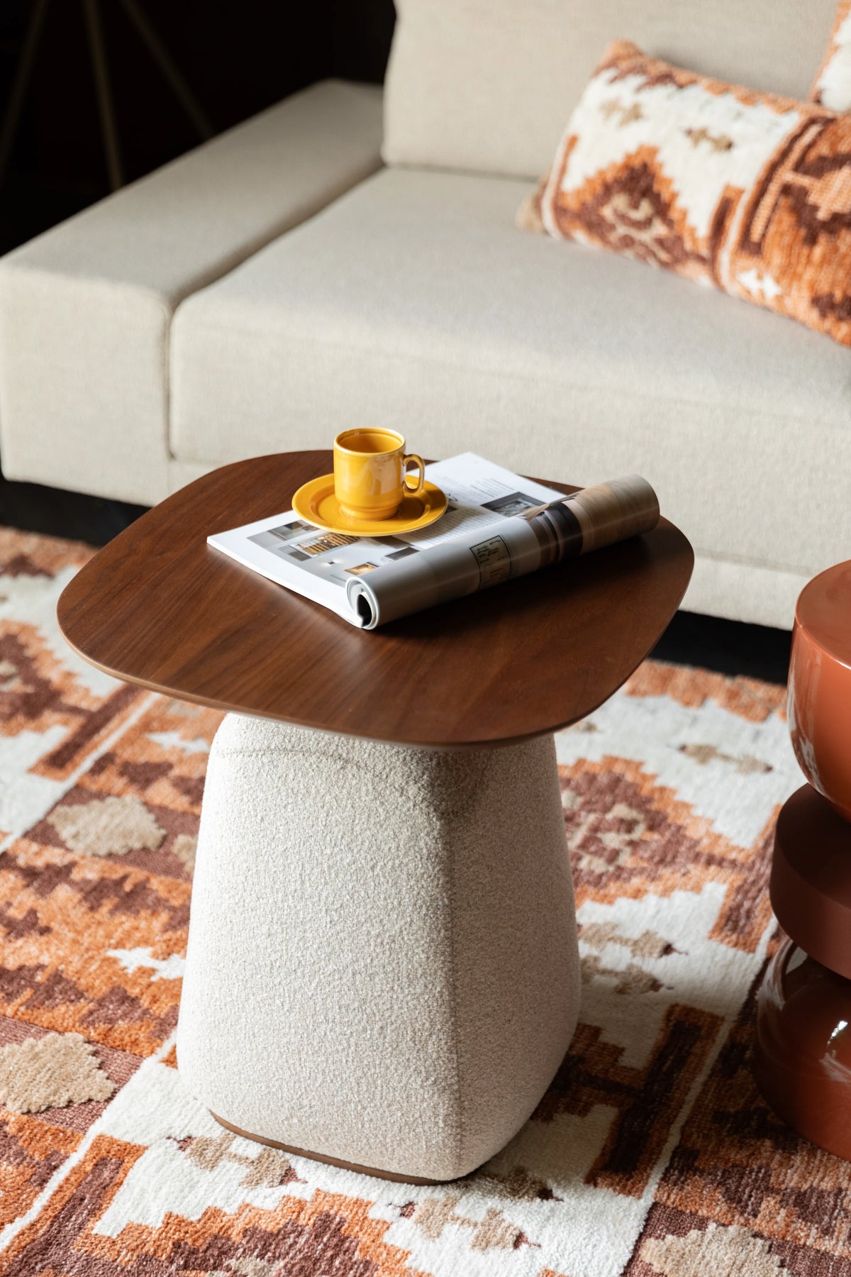 
Designer Side Table "Shelly" - Off-White
