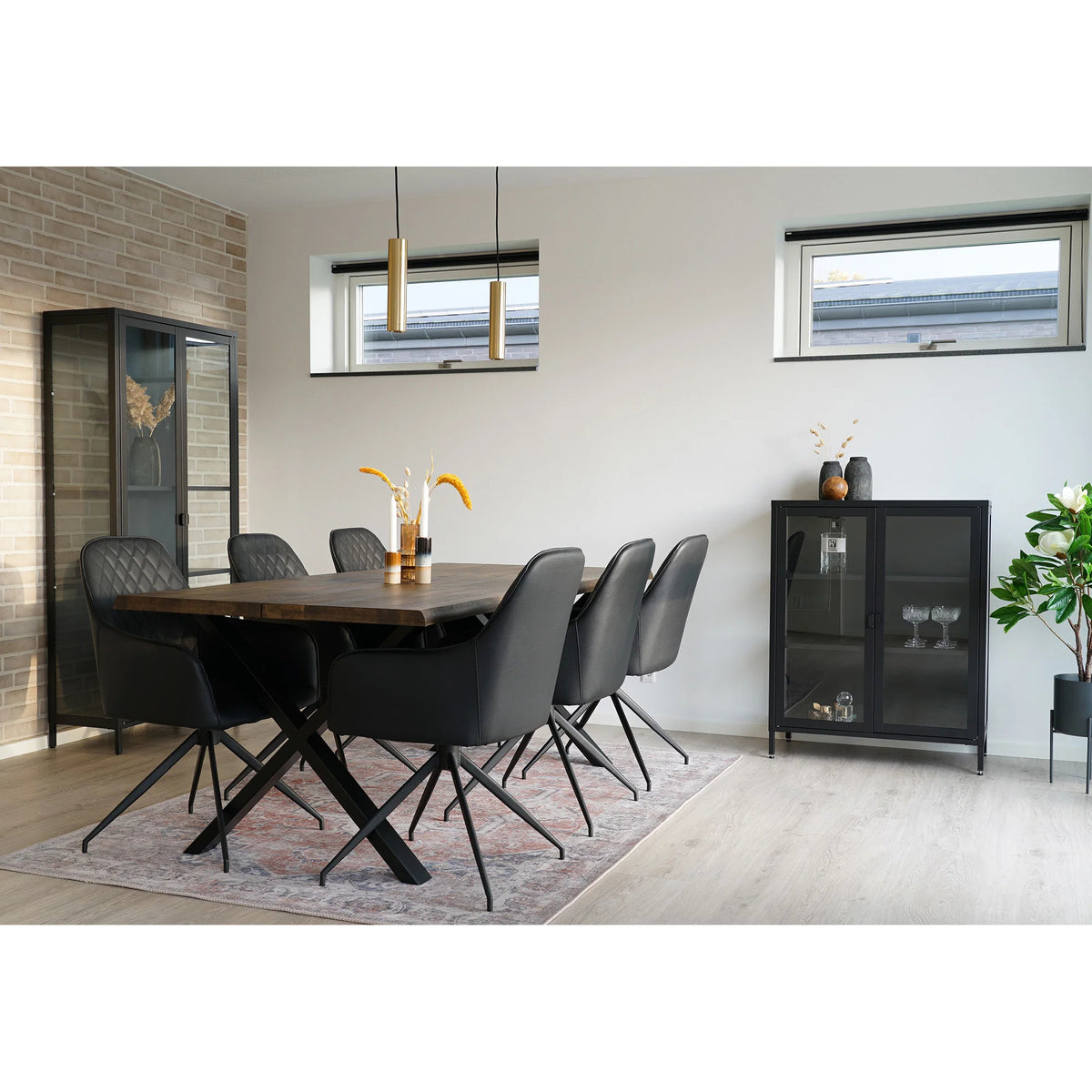 
Chaise de salle à manger « Harby » pivotante à 360° avec accoudoirs - Similicuir noir