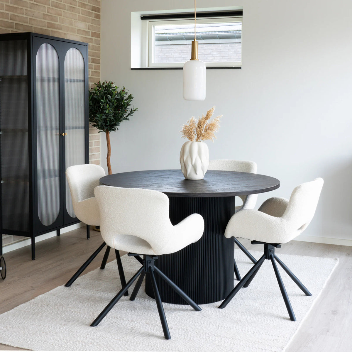 
Sedia da pranzo di design «Amorimo» girevole a 360° con braccioli - Bouclé Bianco sporco