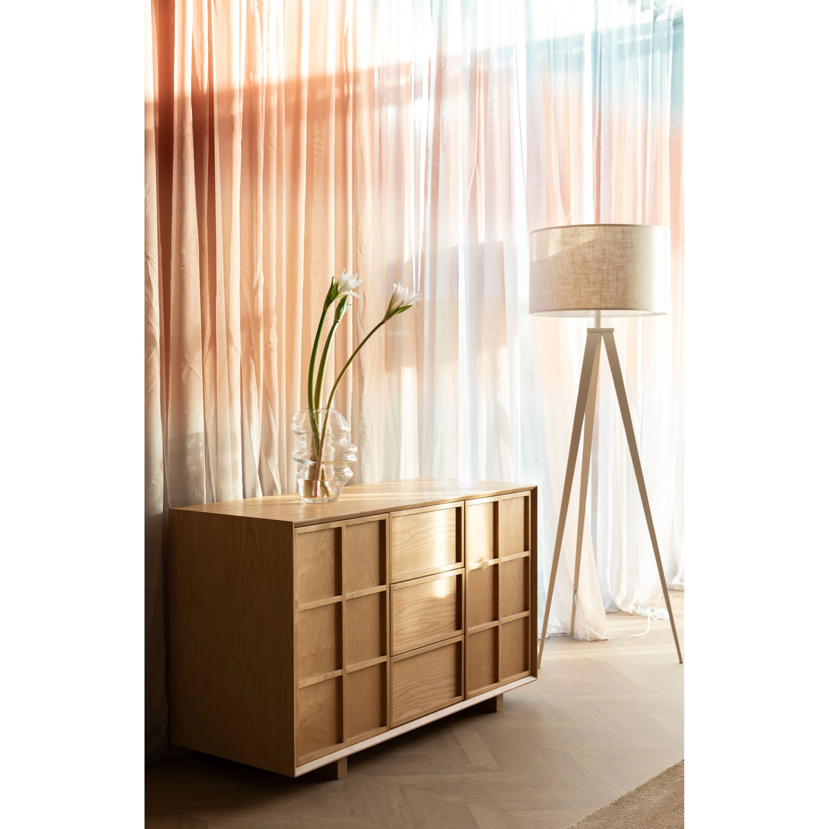 
Credenza di design massiccia «Raster»