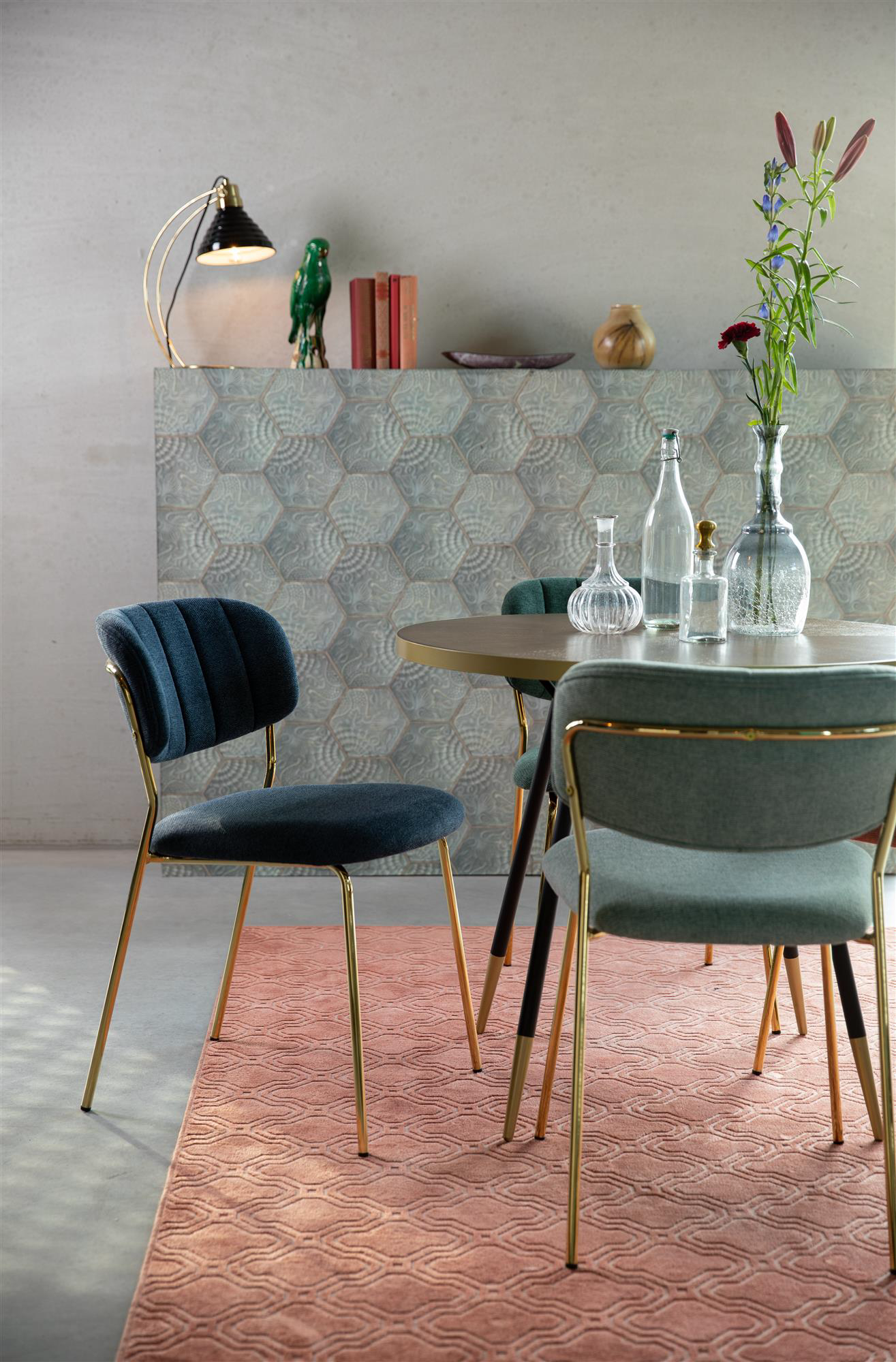 
High-Quality Dining Chair "Jolien" - Dark Blue / Gold