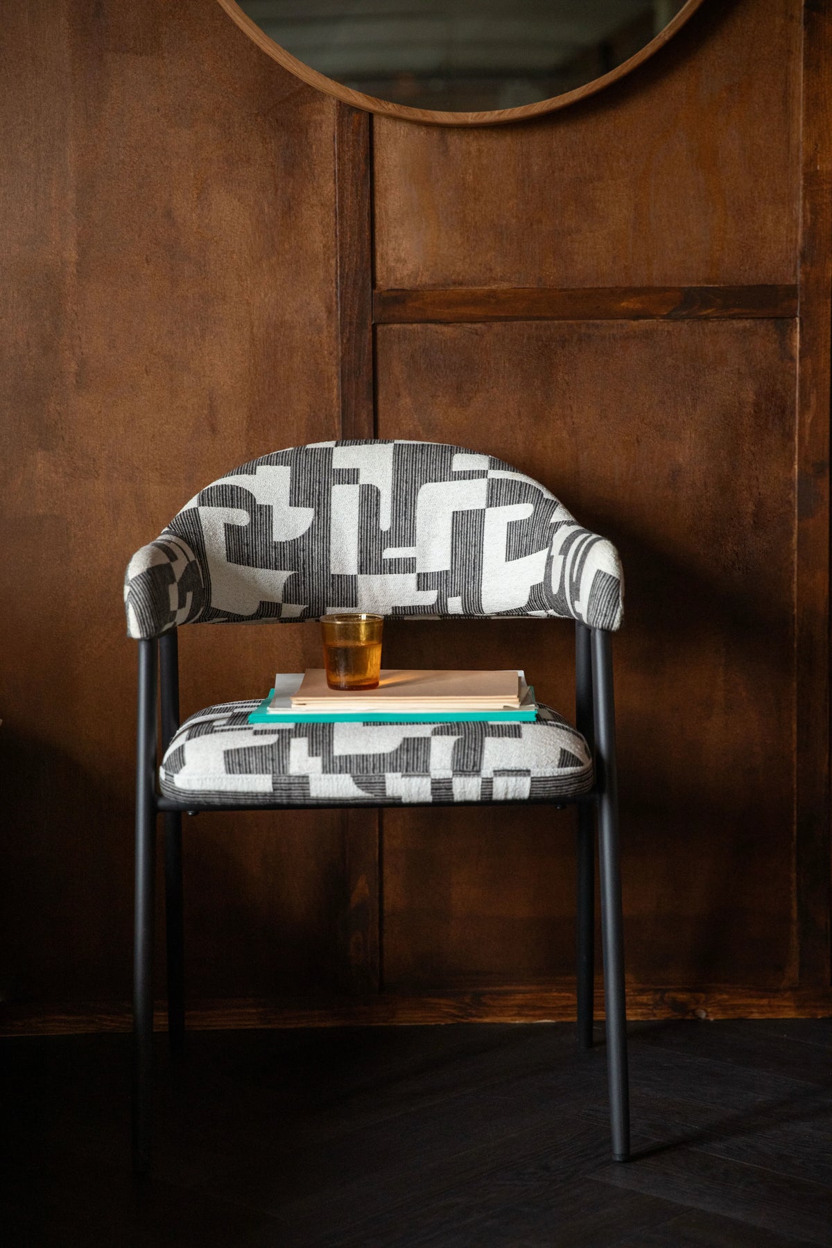 
Sedia di design «Miyo» con braccioli