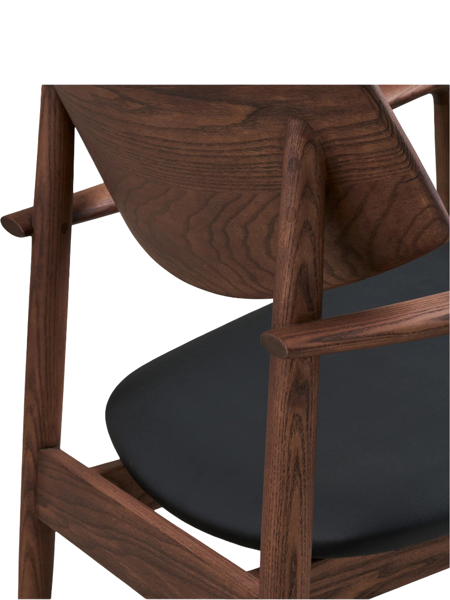 
Fauteuil lounge design en bois massif « Olvera » - Sans repose-pieds / Noyer / Noir
