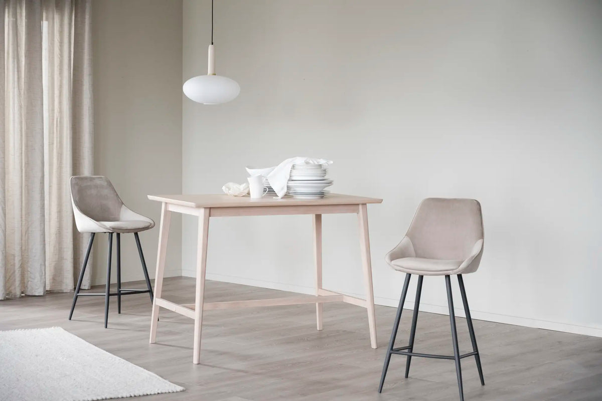 
Sedia da bar di design «Sina» - Rivestimento in velluto Beige
