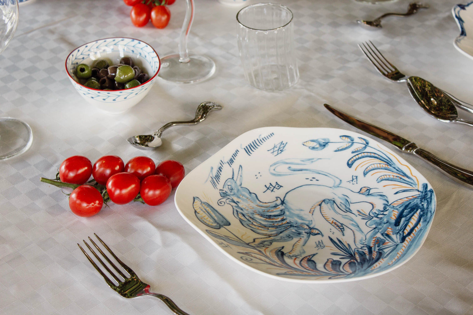 
Assiette à soupe et à pâtes design en porcelaine « Leone »