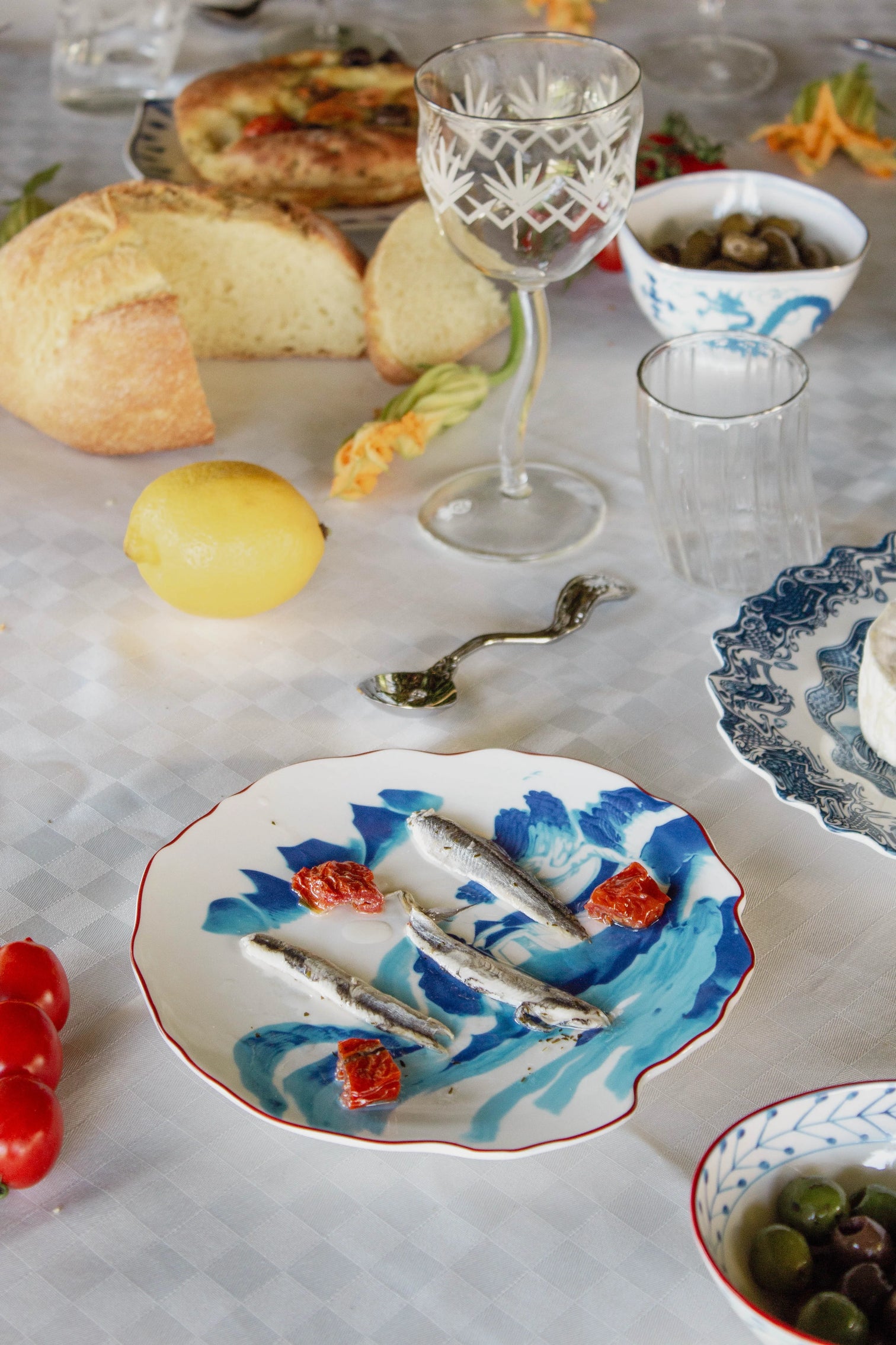 
Assiette design salade et dessert en porcelaine « Melting Landscape »