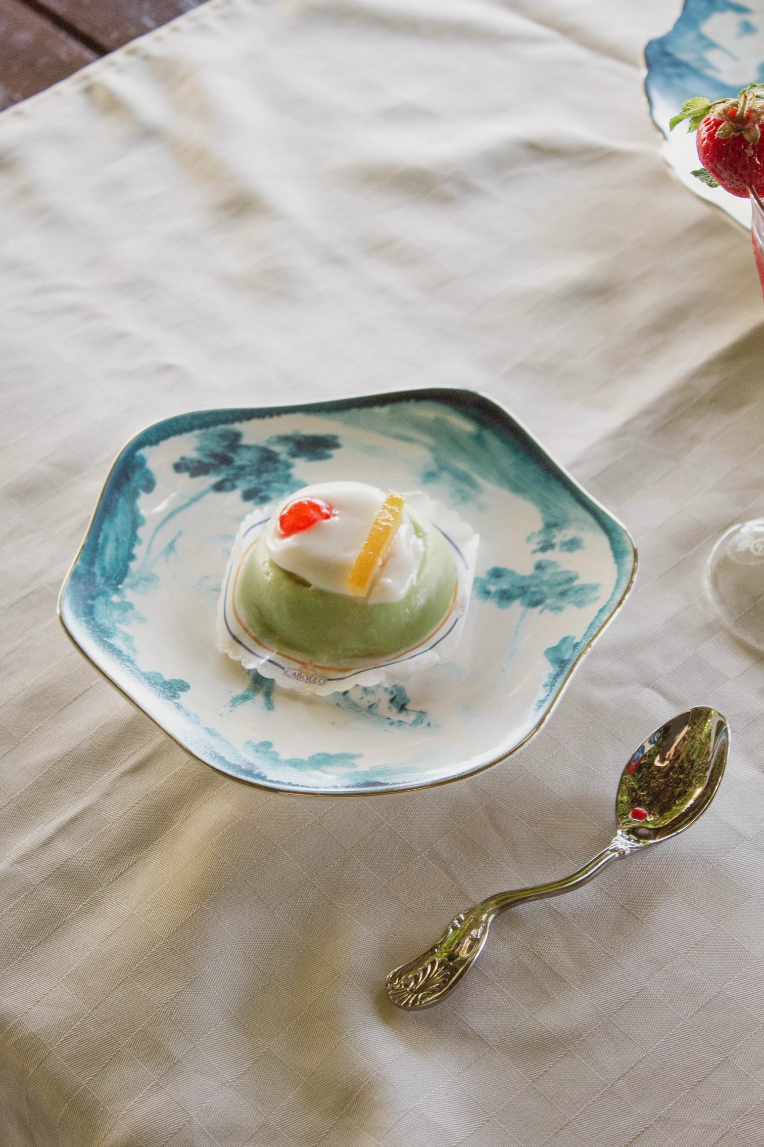 
Assiette à salade et dessert design « Fiorentino » en porcelaine