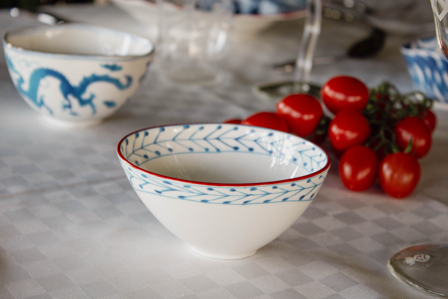 
Coupe design « Fiori » en porcelaine
