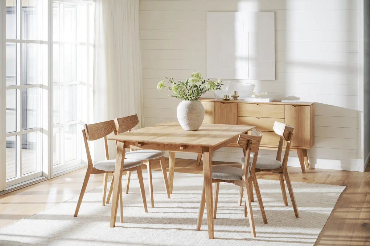 
Sedia di alta qualità in legno massiccio “Amy” - Rovere Naturale/ Grigio Chiaro