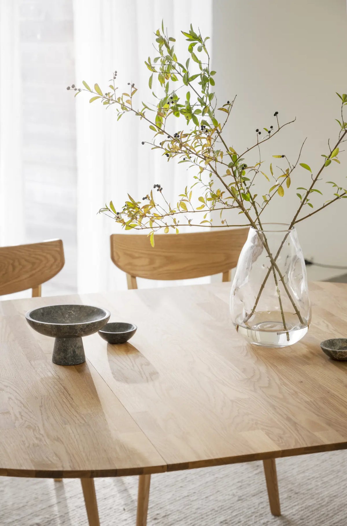 
Runder, ausziehbarer Tisch „Filippa“ aus massiver Eiche, 120-210 x 120 cm - Natural - Mit zwei Verlängerungsplatte, 120-210 x 120 cm