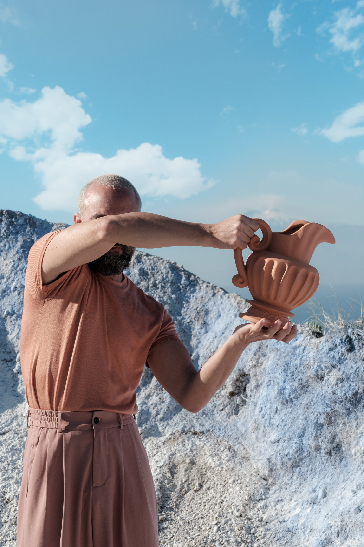 
Pot de fleurs design intérieur et extérieur « Magna Graecia Terracotta Carafe »