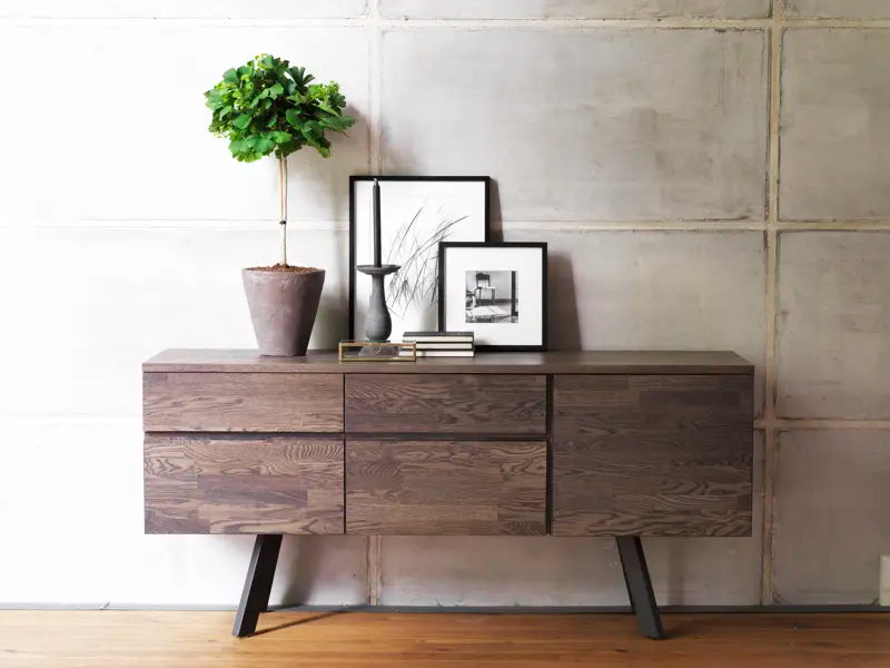 
Madia di design “Fred” in rovere massiccio - Marrone scuro