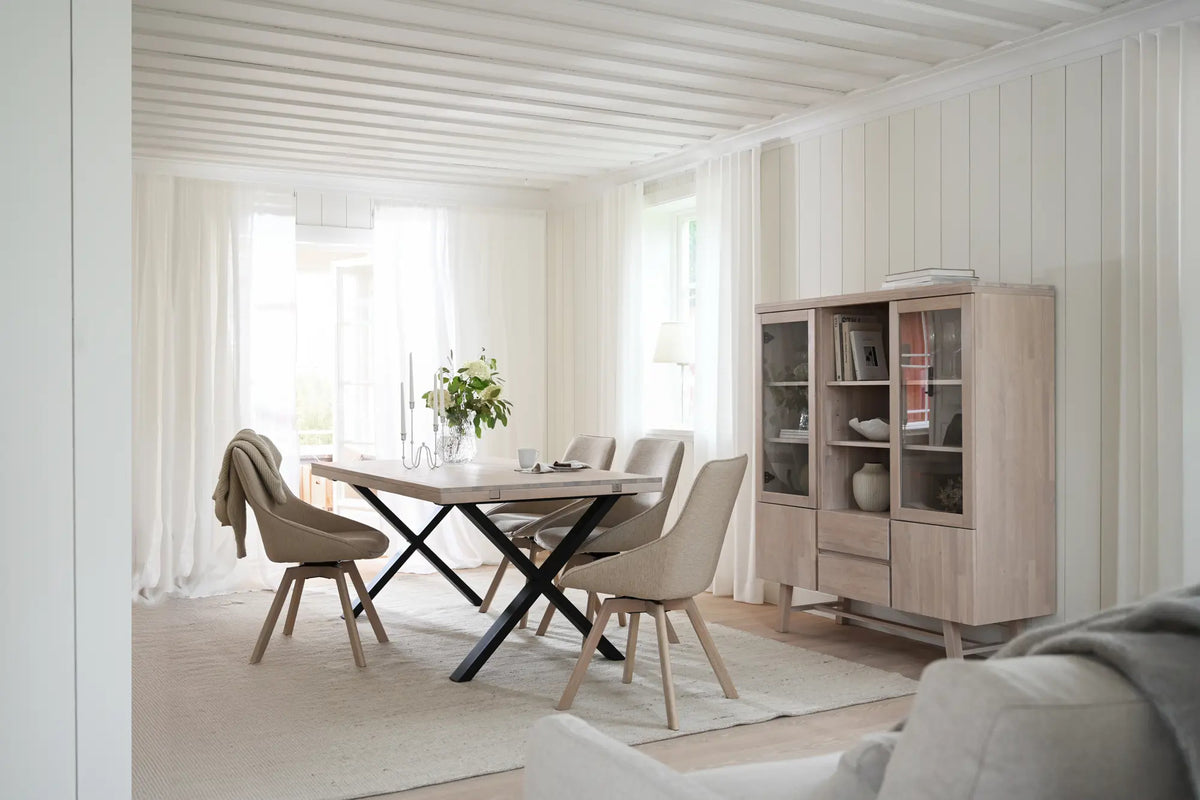 
Chaise design pivotante à 360° « Alison » avec pied en bois massif - Chêne clair / Beige clair