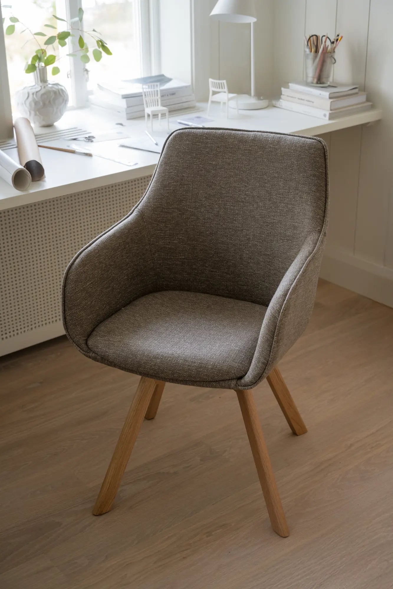 
360° Swivel Designer Armchair "Alison" with Solid Wood Base - Oak Natural / Dark Beige