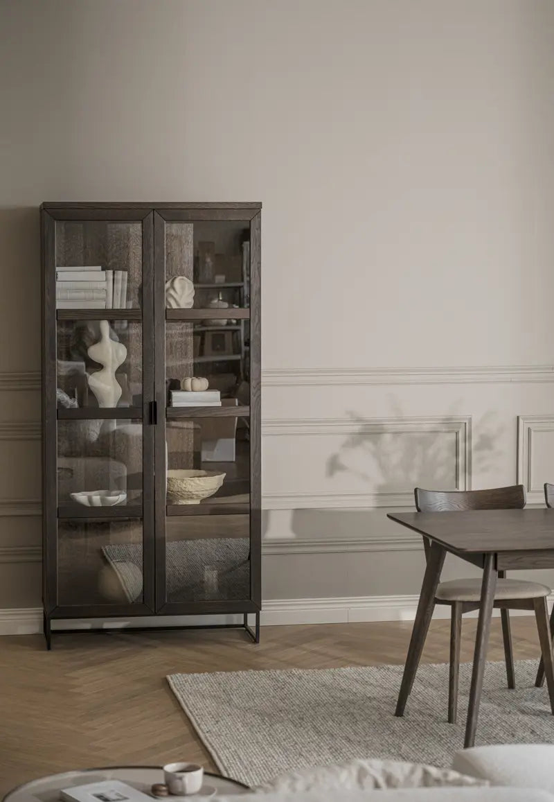 
High-Quality "Everett" Display Cabinet in Solid Oak - Dark brown