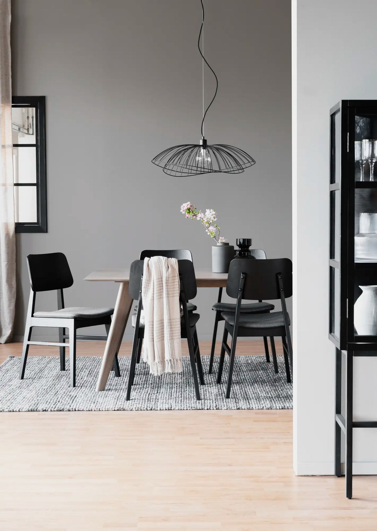 
Sedia di design “Nagano” in legno di rovere massiccio - Nero