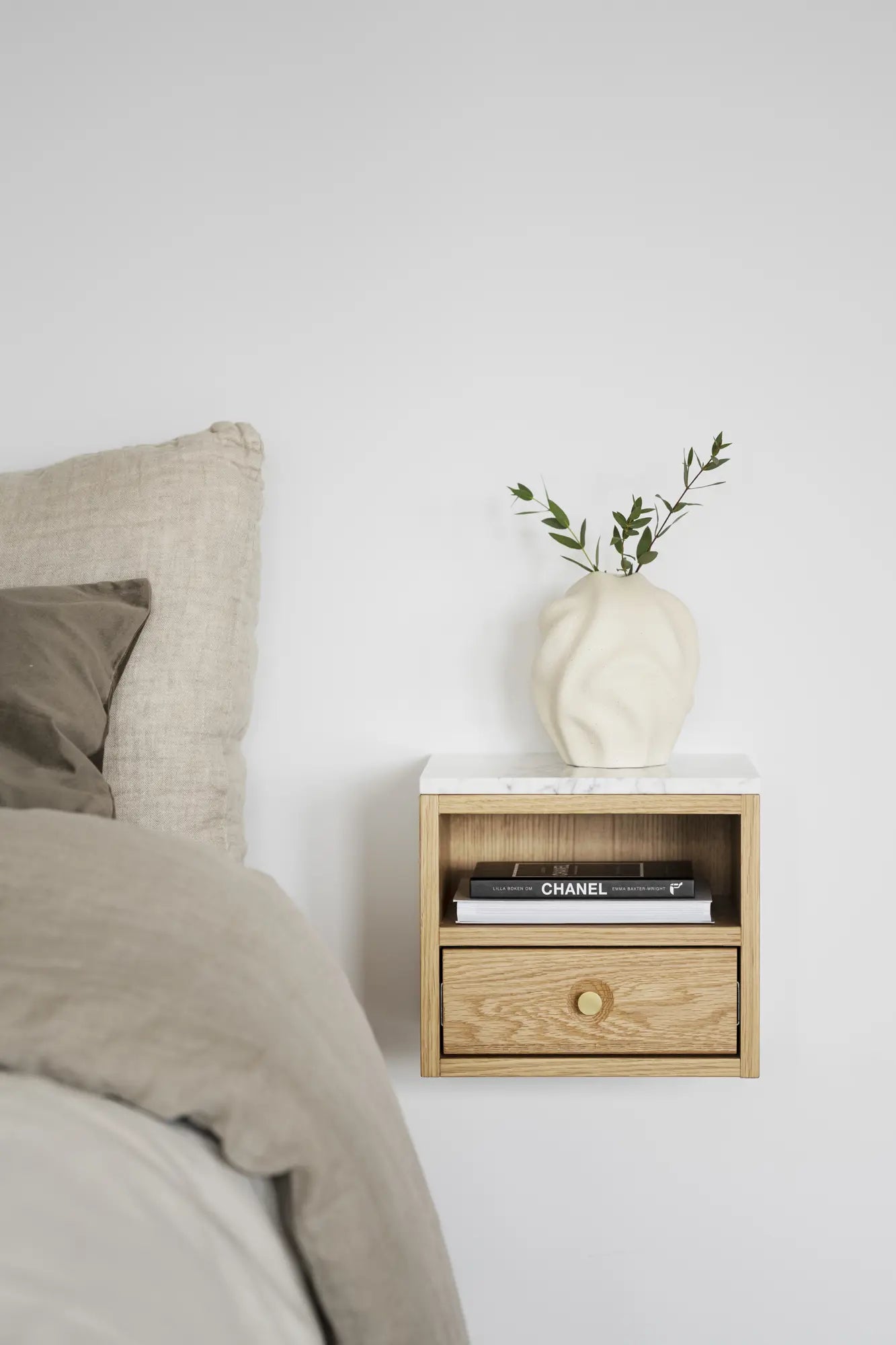 
Designer Nightstand "Whitemore" for Wall Mounting - Oak Natural / Carrara Marble
