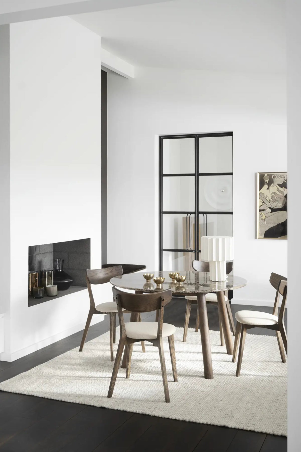 
Tavolo da pranzo rotondo di design in marmo “Taransay” Ø 125 cm - Emperador Marmor/Rovere Marrone scuro