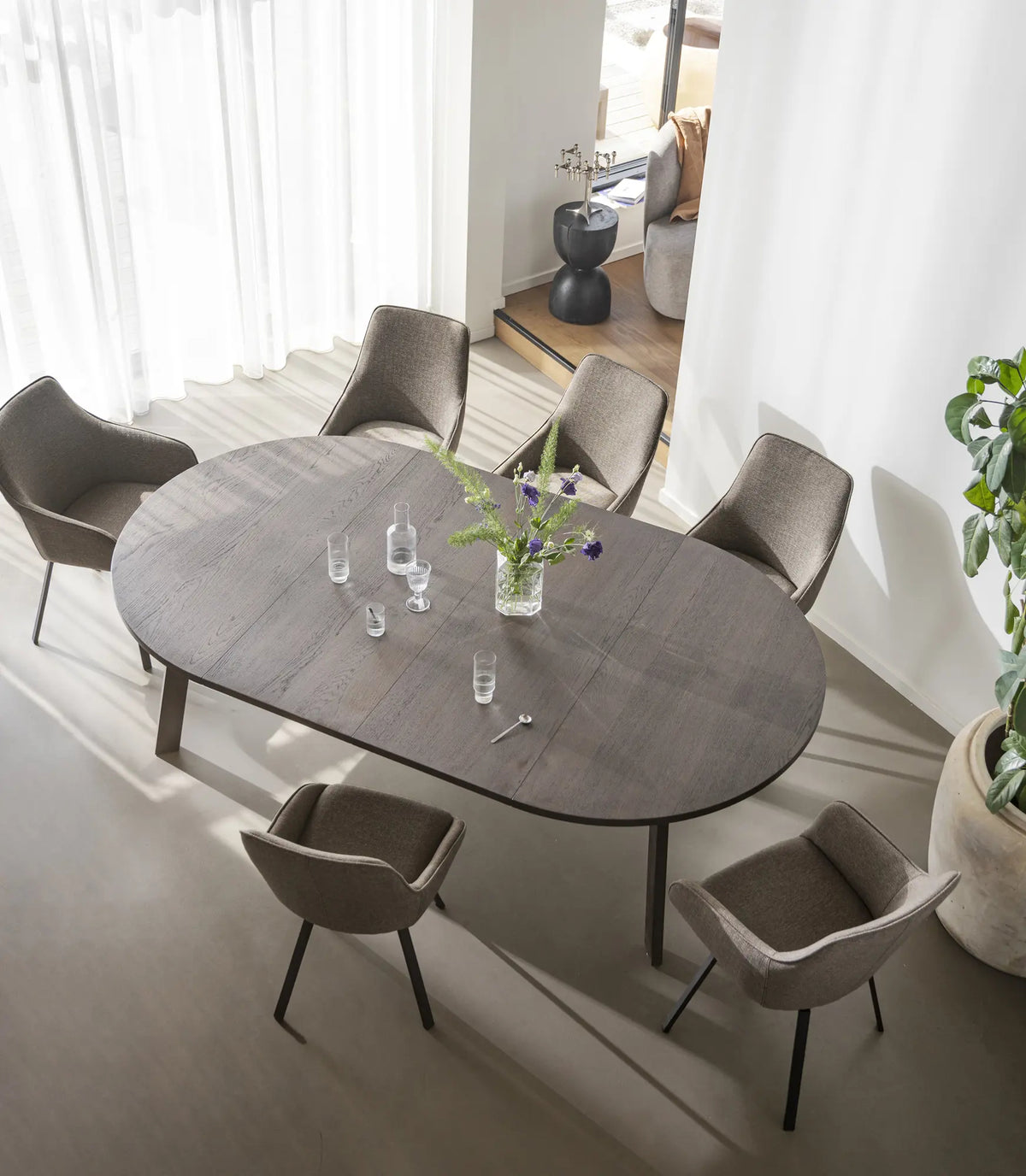
Ausziehbarer Massivholz Esstisch „Glenside“, 130-230 x 130 cm - Eiche Dunkelbraun - Mit zwei Verlängerungsplatten, 130 x 230 cm