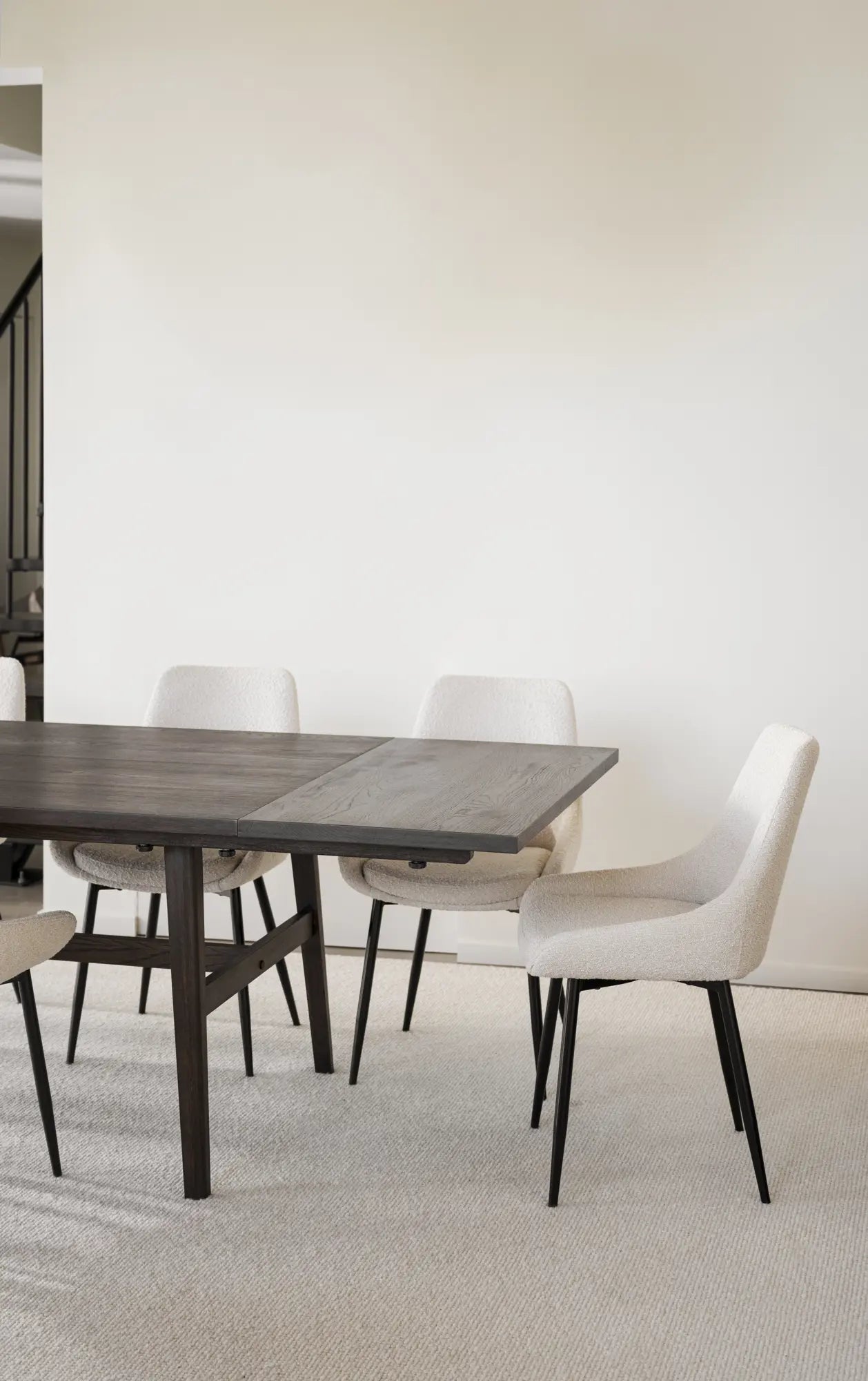 
Extendable Solid Wood Dining Table "Plainfield", 220-320 x 100 cm - Dark Brown Oak - With two extension leaves, 320 x 100 cm
