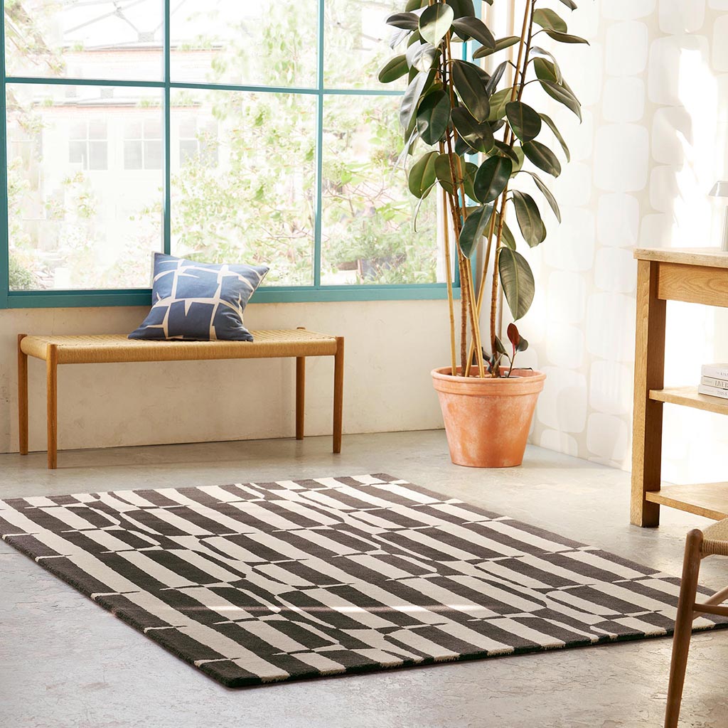 
Tapis en laine design « Lohko Stripe » - tufté à la main - 120 x 180 cm / Charbon de bois