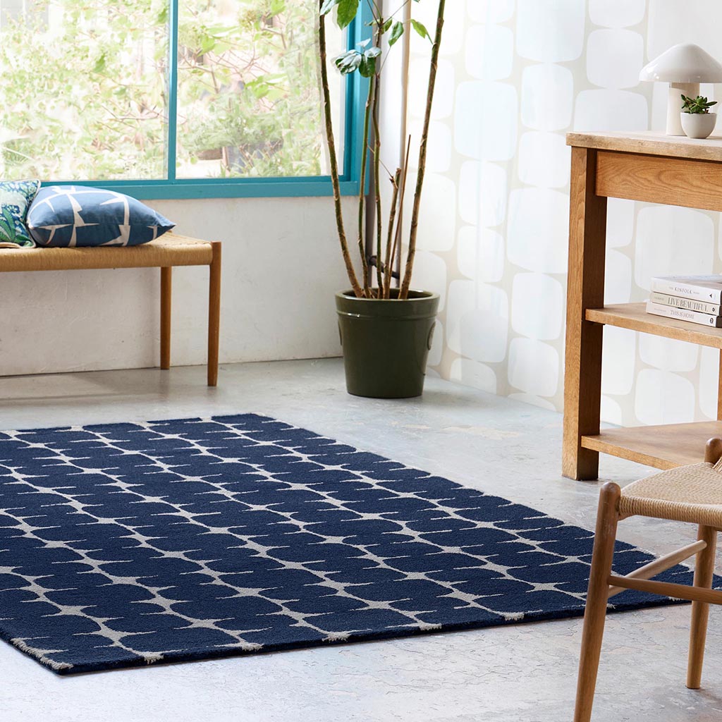 
Tapis design en laine « Little Lohko » - tufté à la main - 120 x 180 cm / Indigo