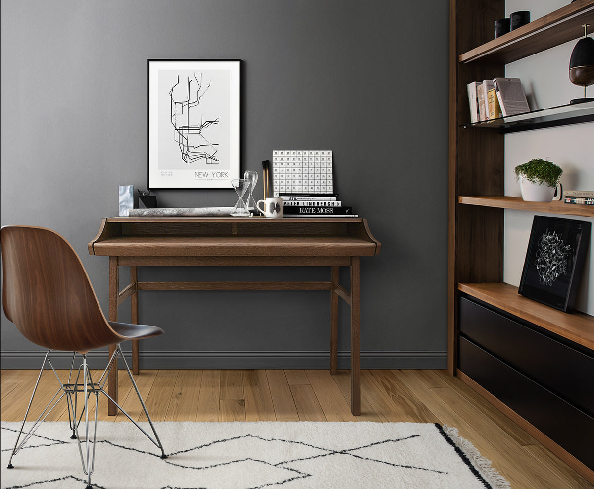 
Design Schreibtisch „Carteret“ mit ausziehbarer Arbeitsfläche - Nussbaum