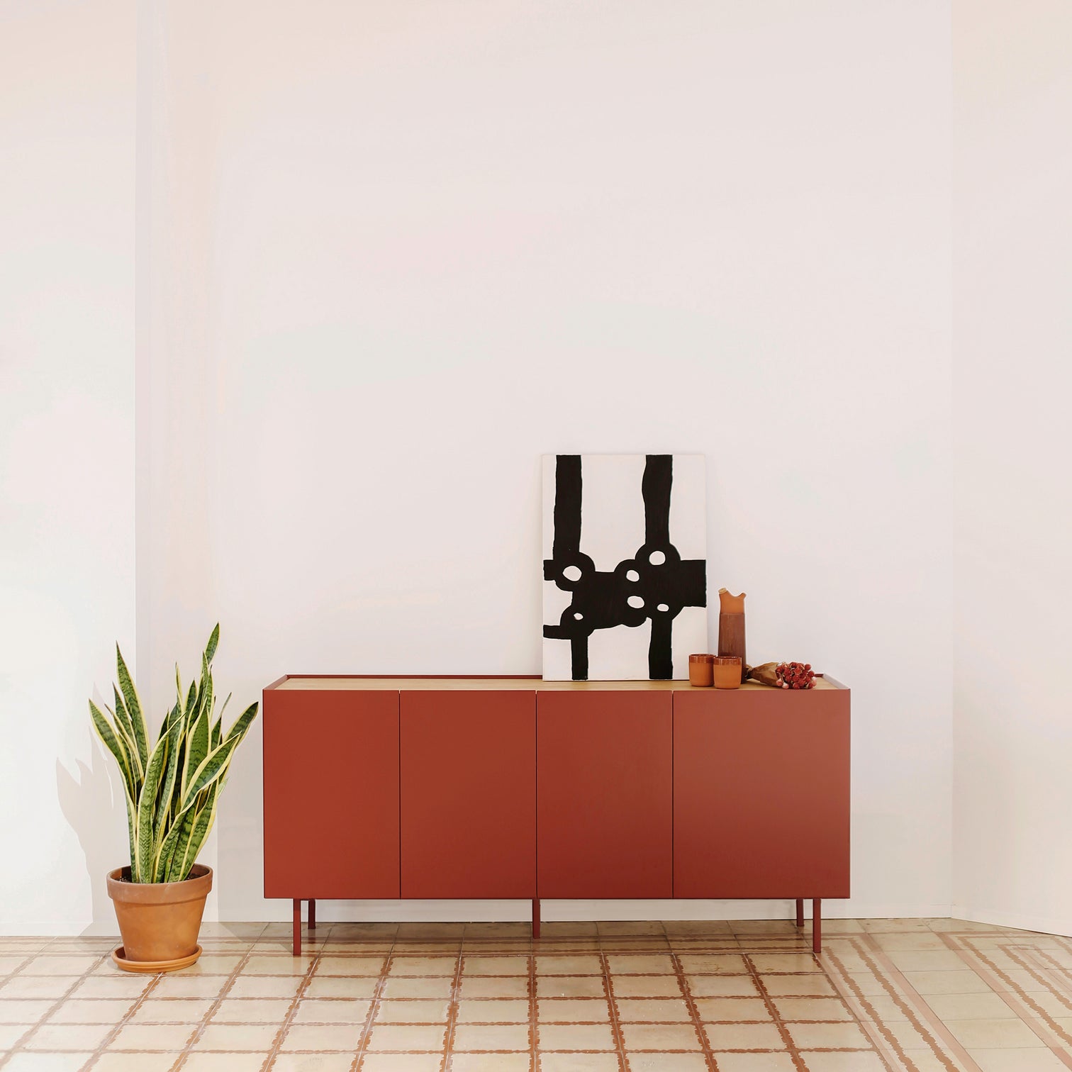 
Design Sideboard „Arista“ - 4-türig - Bordeaux