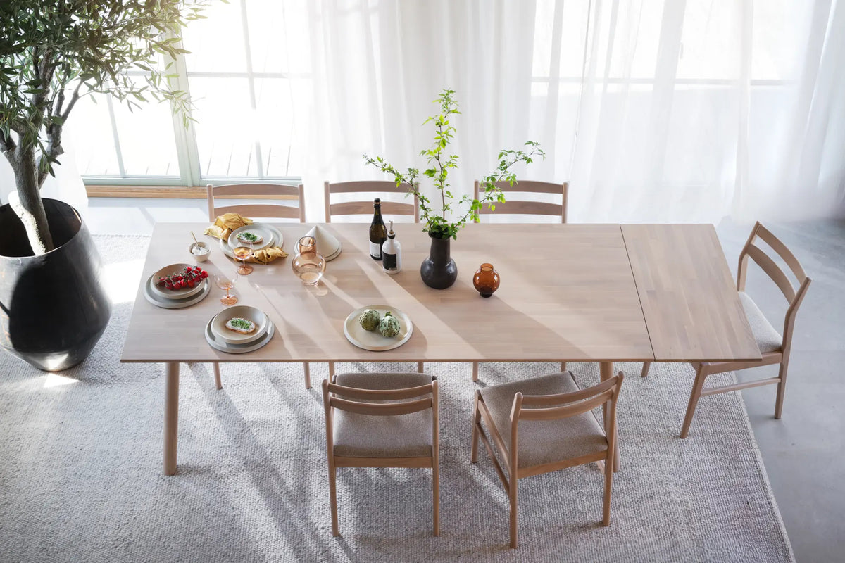 
Ausziehbarer Massivholz Esstisch „Clapperton“, 220-310 x 95 cm - Eiche hell - 220 x 95 cm