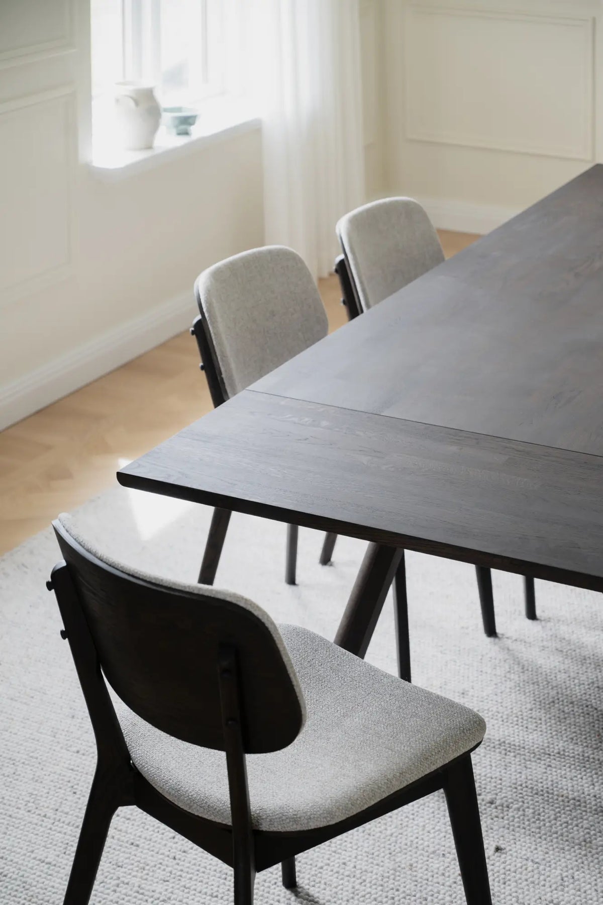 
Ausziehbarer Massivholz Esstisch „Clapperton“, 220-310 x 95 cm - Eiche Dunkelbraun - Mit zwei Verlängerungsplatten, 310 x 95 cm