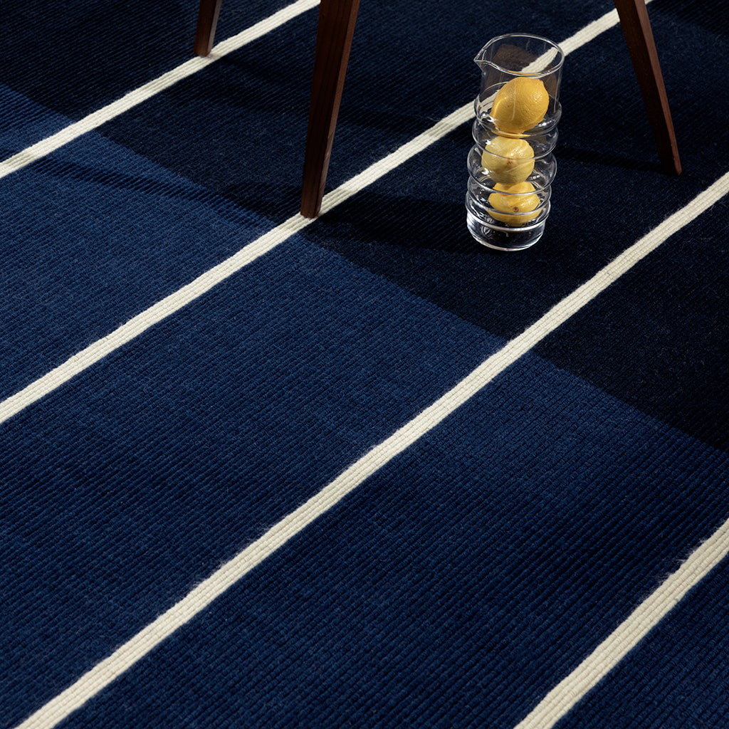 
Tapis design tufté main « Tiibet Deep Blue » 100 % laine, différentes tailles - 140 x 200 cm