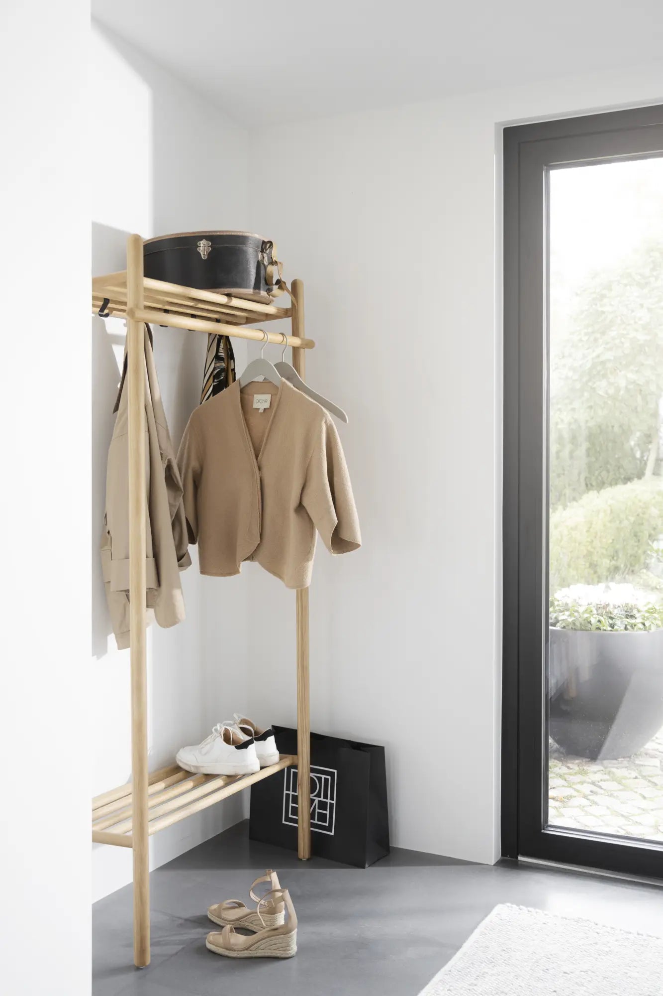 
Solid Design Wall Coat Rack "Milford" - Natural Oak