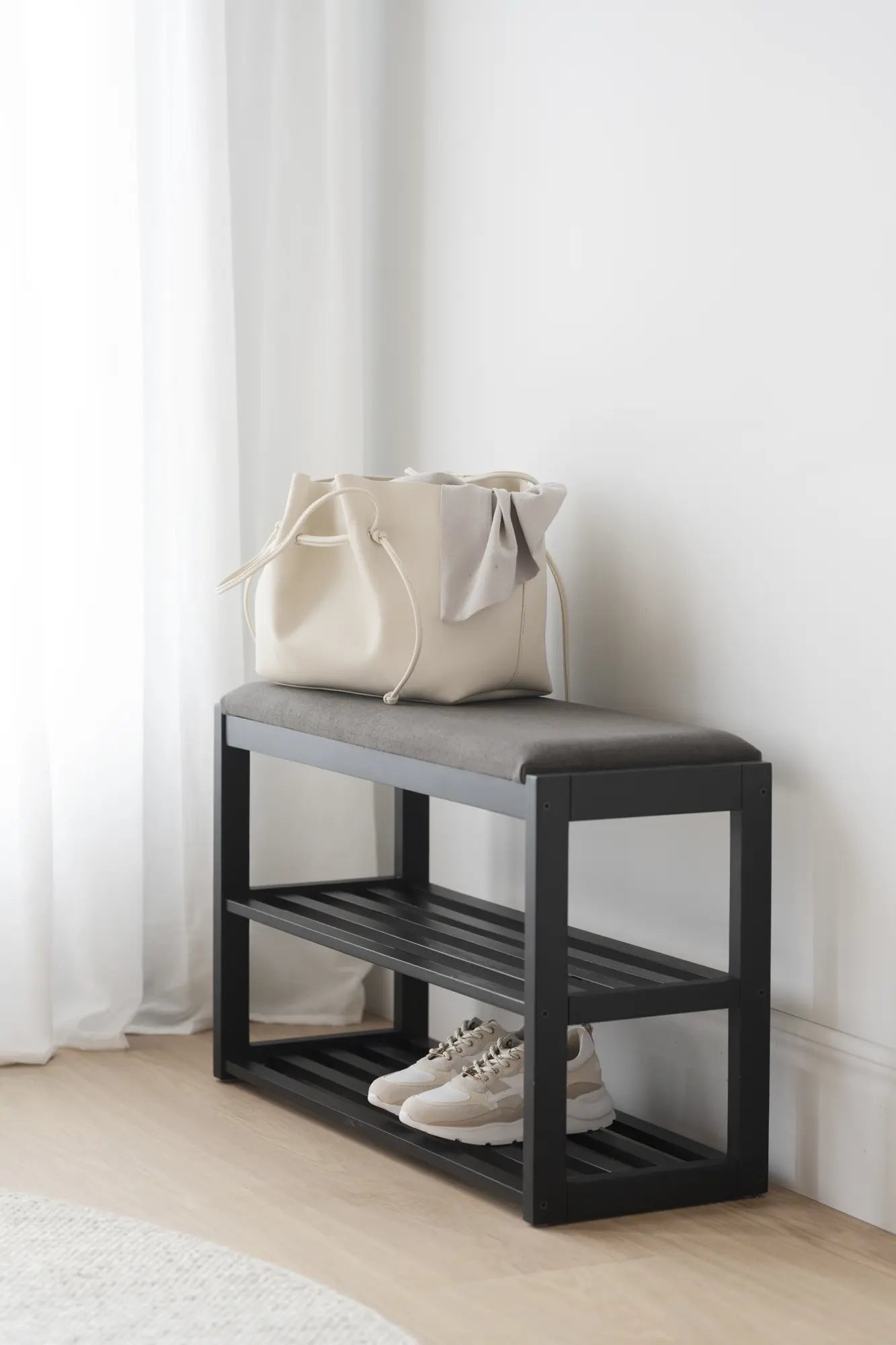 
Solid Shoe Rack & Bench "Confetti" - Black Oak