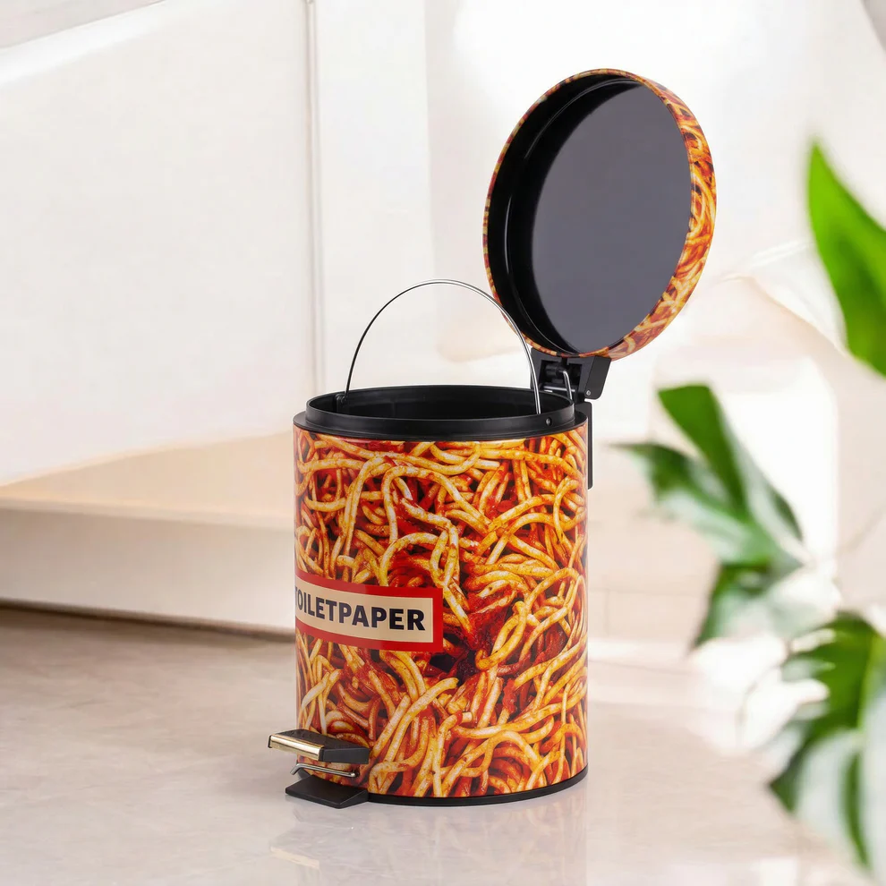 
"Toiletpaper Spaghetti" designer waste bin