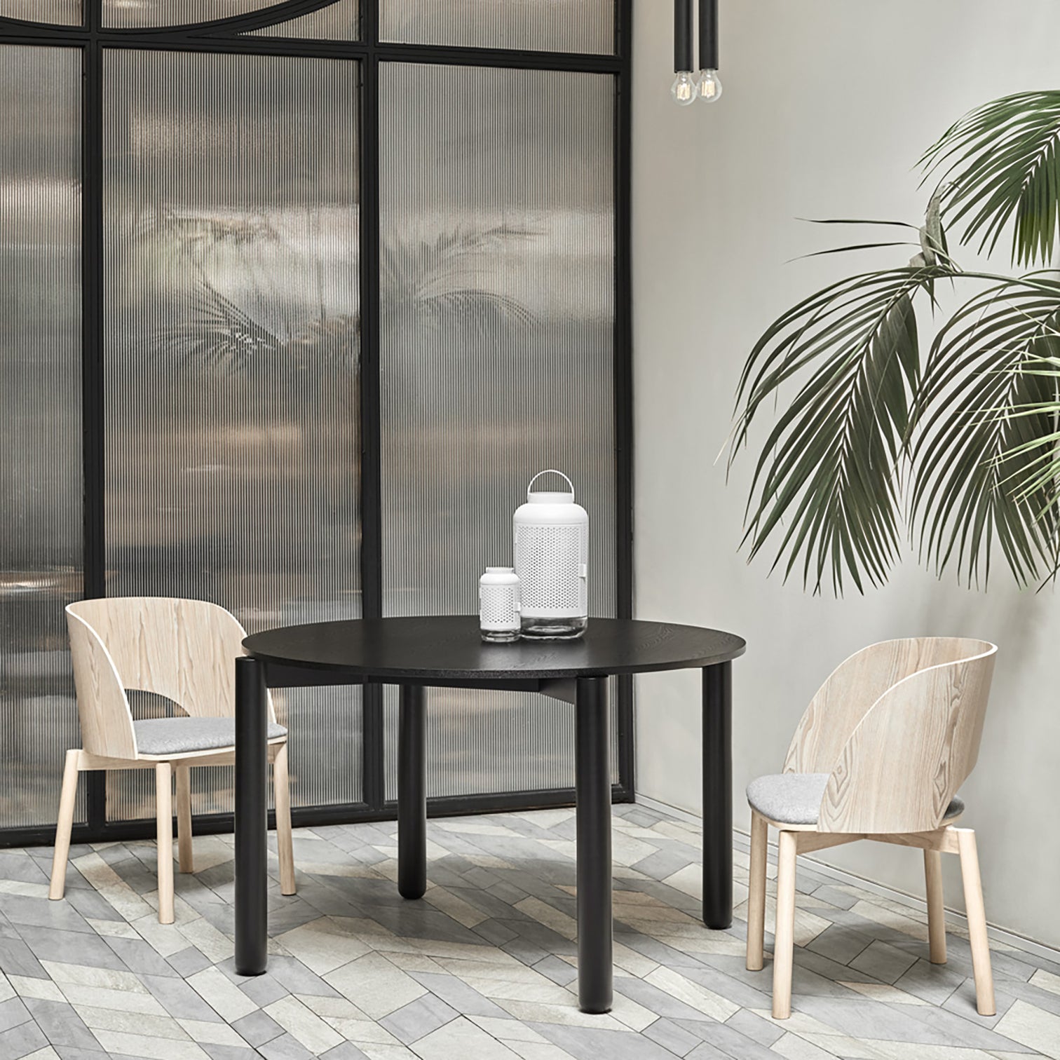 
Round Design Dining Table "Atlas" Ø 120 cm - Black